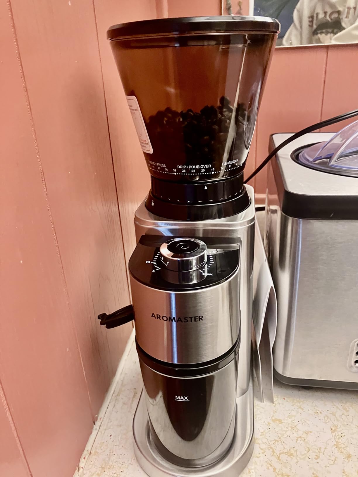 Aromaster Burr Coffee Grinder with 48 Grind Settings, Conical Coffee Bean Grinder for Home Use, Stainless Steel, 40 Seconds Adjustable Timer, Anti-static, Easy to Clean with Brush customer photo 1