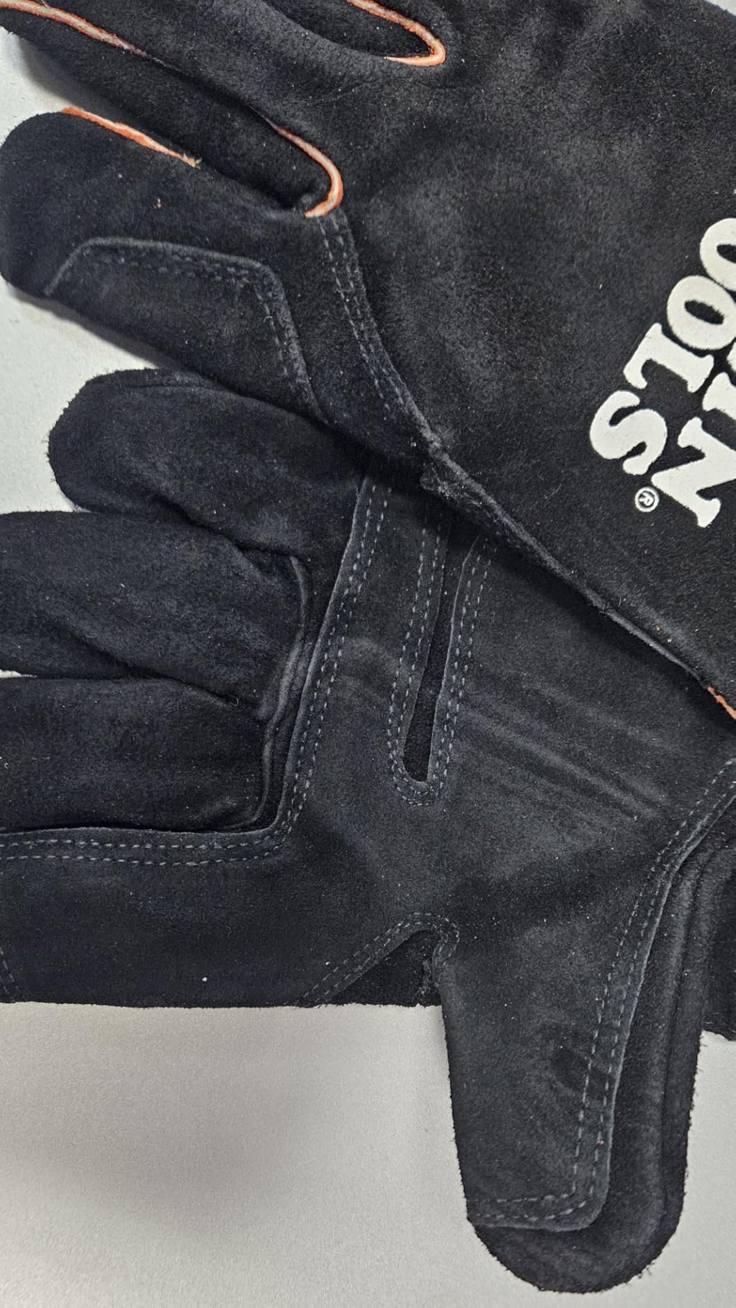 KLEIN TOOLS MIG Welding Gloves, Split Cowhide Leather, Flame-Resistant Fleece Liner, Reinforced Palm, Thumb, and Index Finger customer photo 1