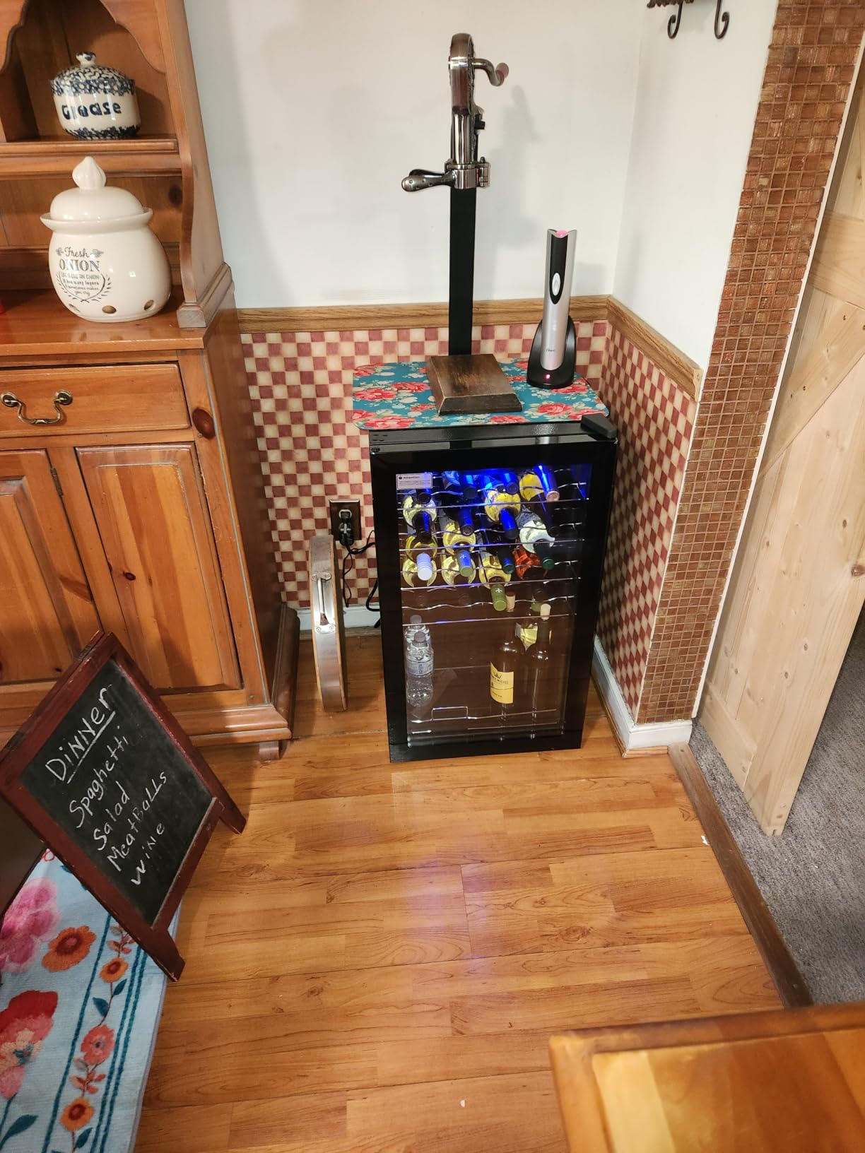 25 Bottle Compressor Wine Cooler Refrigerator, Freestanding Wine Cellar with 41-64°F Adjust Temp & Double-layer Glass Door for Red and White, Wine Cooler for Home Bar, Black customer photo 1