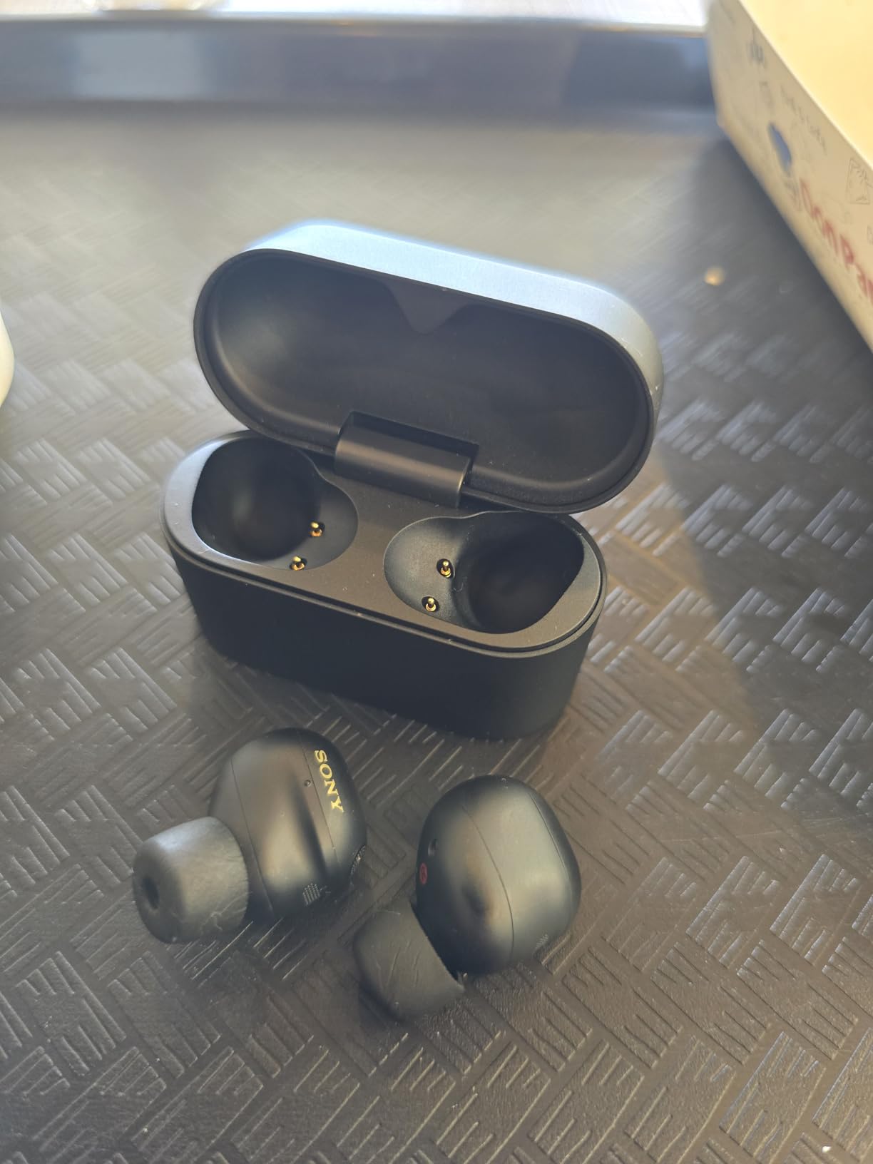 Sony WF-1000XM6 The Best Truly Wireless Noise Cancelling Earbuds (2026 Model), Bluetooth in-Ear Headphones, with Studio-Quality Sound, Up to 24 Hours of Battery Life, Black customer photo 2