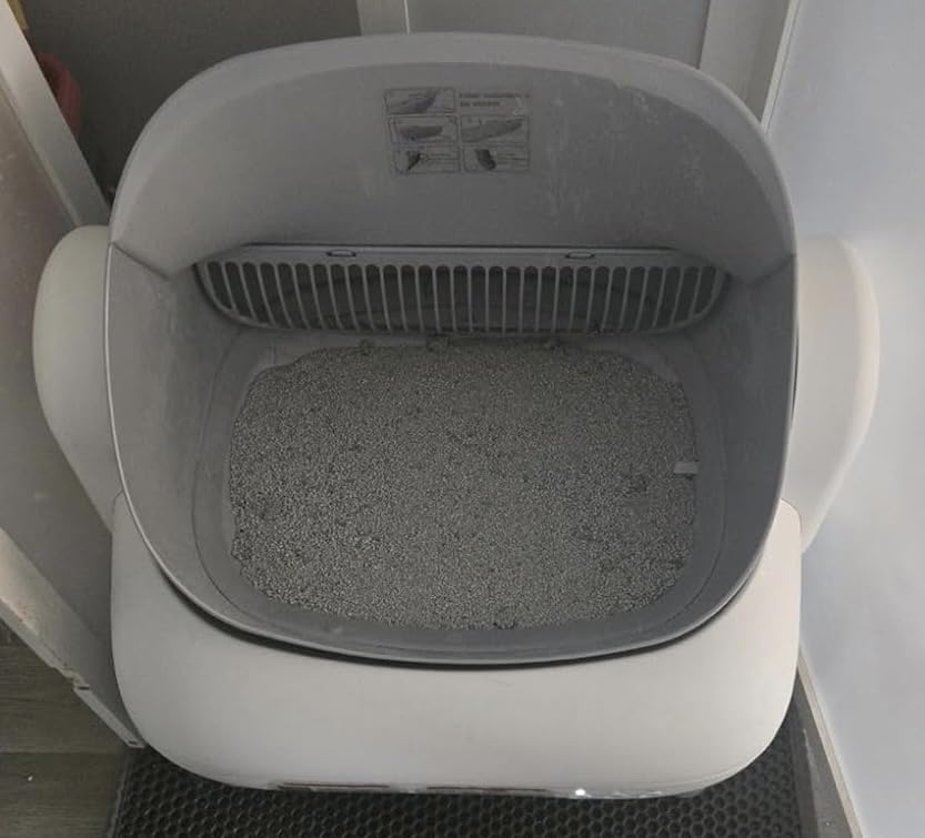 Automatic Cat Litter Box, Self Cleaning Litter Box for Multiple Cats with Open Top Design, App Control, Safet Protection,Ultra-Quiet,Easy Setup,Light Gray customer photo 1