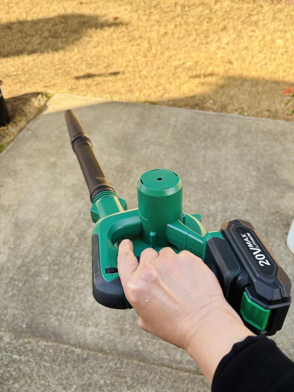 K I M O. Cordless Leaf Blower Vacuum Combo 4 in 1, 3 Nozzles & 3 Modes for Inflation & Deflation, Extended Tube & Variable Speed, 20000RPM 150MPH, 2x2000mAh Battery Powered Leaf Blowers for Lawn Care customer photo 2