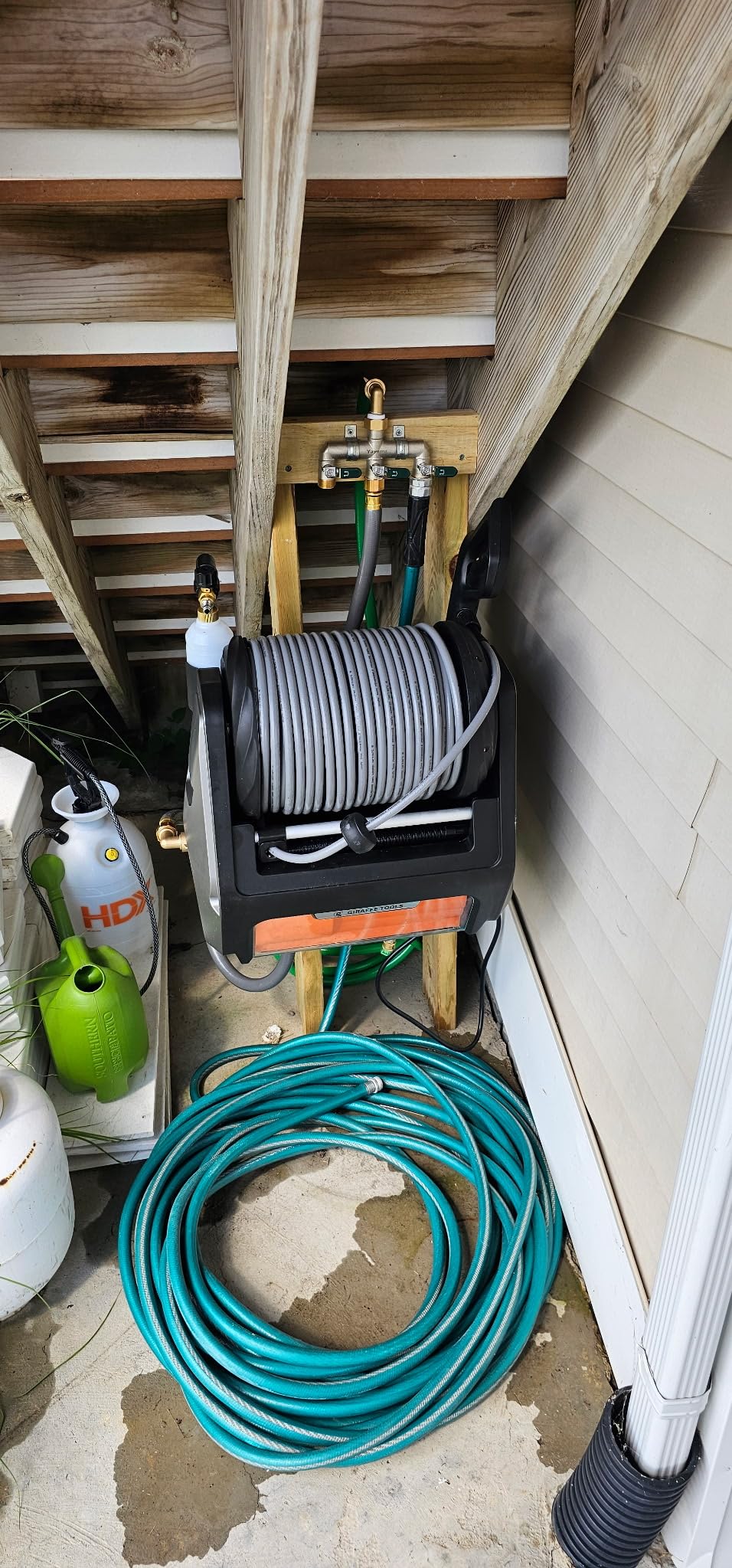 Giraffe Tools Grandfalls Wall Mounted Pressure Washer Pro, Max 2900 PSI, 2.2 GPM Electric Power Washer with 100ft Retractable Hose, Foam Cannon, 4-Nozzles, Automatic Rewind customer photo 2