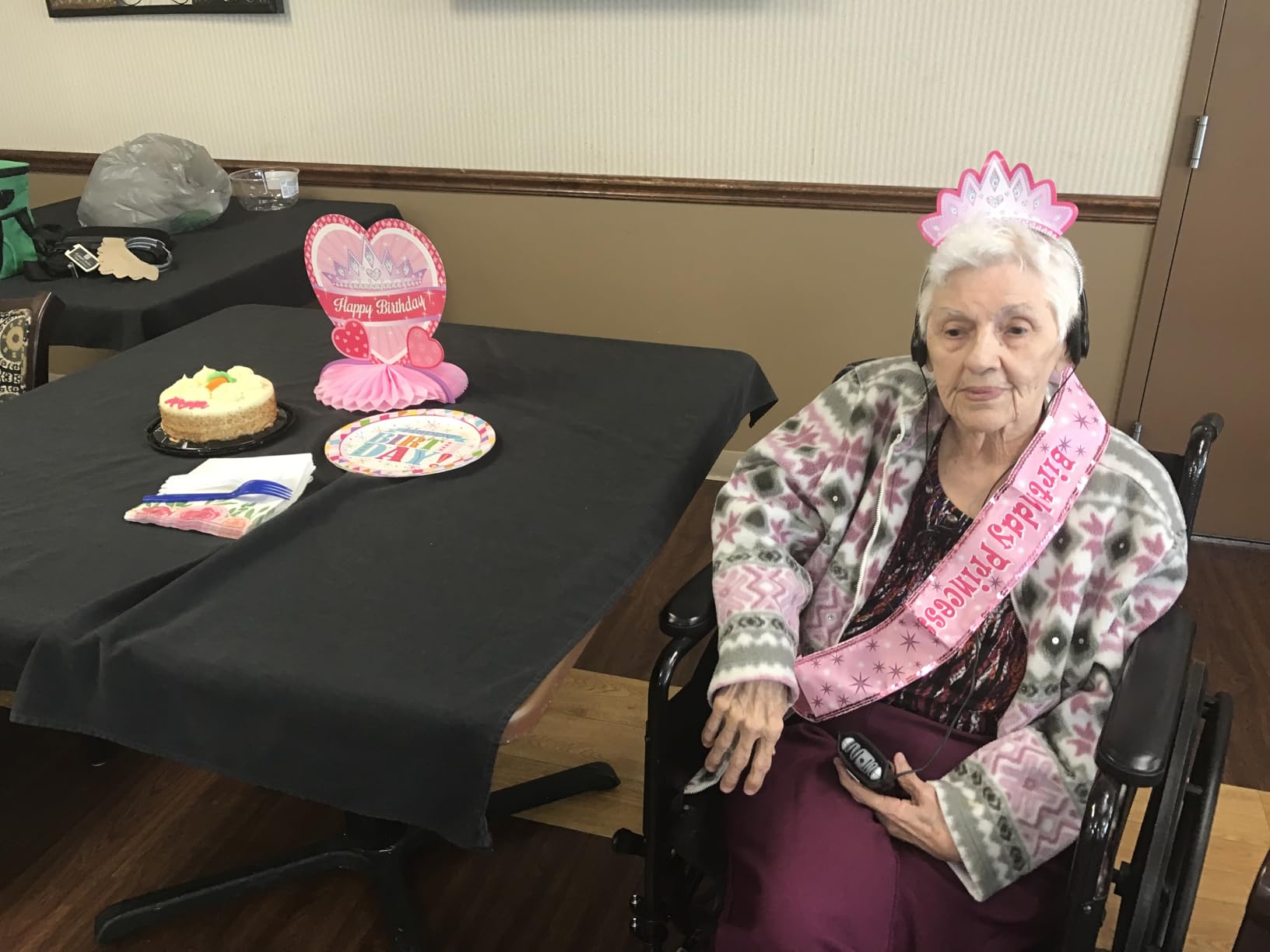 SuperEar Model SE7500 for Seniors - Hearing Amplifiers for Seniors & Elderly, Super Ear Personal Sound Amplifier, Sound Amplifier Listening Device and Audio Accessories in 50dB Ambient Sounds Increase customer photo 1