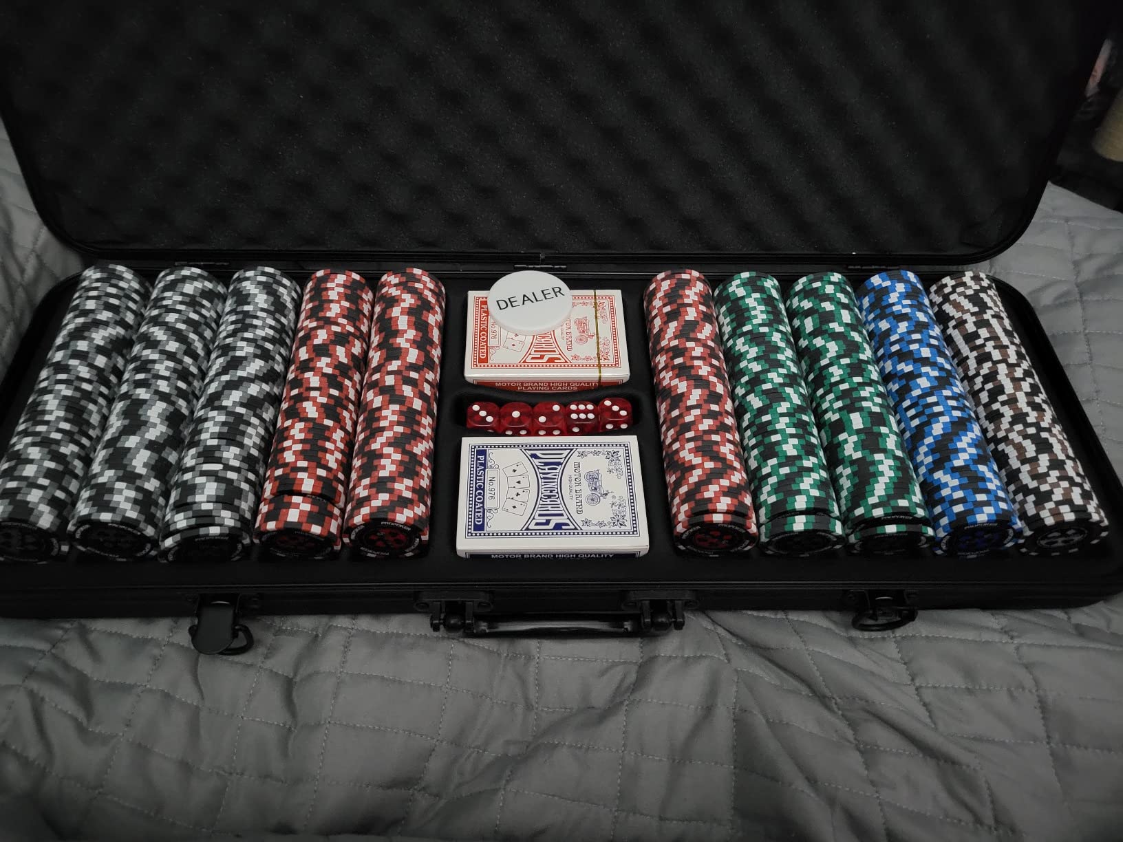 Pro Poker Chips - Poker Set 13.5g 500 Piece Casino Clay Poker Chips with Denomination Numbers for Texas Holdem - New Upgraded Poker Chip Case customer photo 1