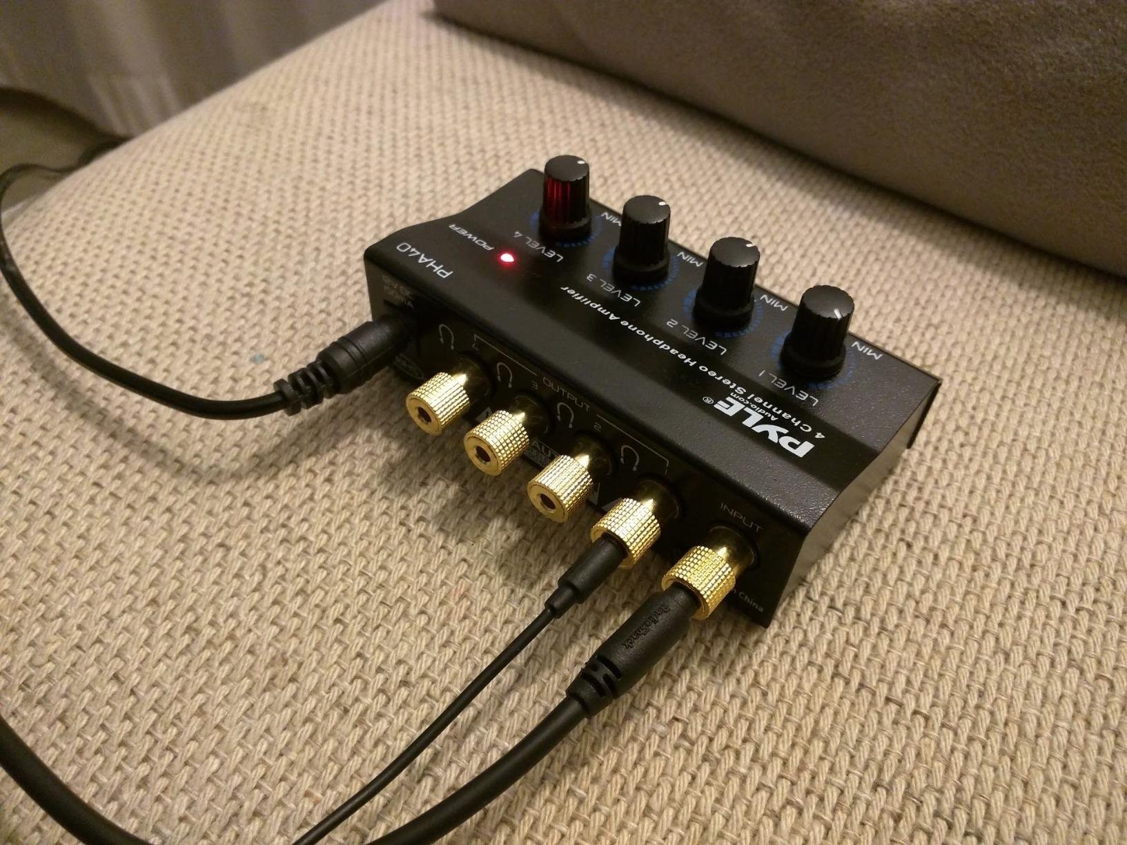 4-Channel Portable Stereo Headphone Amplifier - Professional Multi Channel Mini Earphone Splitter Amp w/ 4 1/4