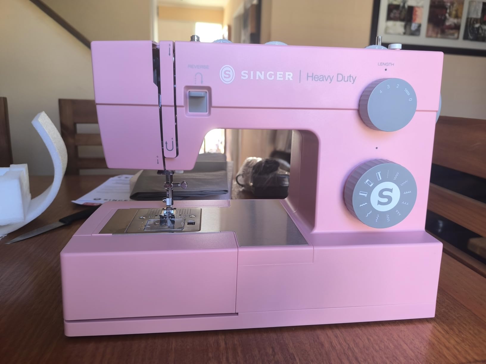 SINGER Heavy Duty 4411 High Speed Sewing Machine + Accessories | 11 Built-In Stitches Deliver 69 Stitch Applications | 50% More Power, 1100 Stitches/Min | Metal Frame, 4-Step Buttonhole customer photo 1