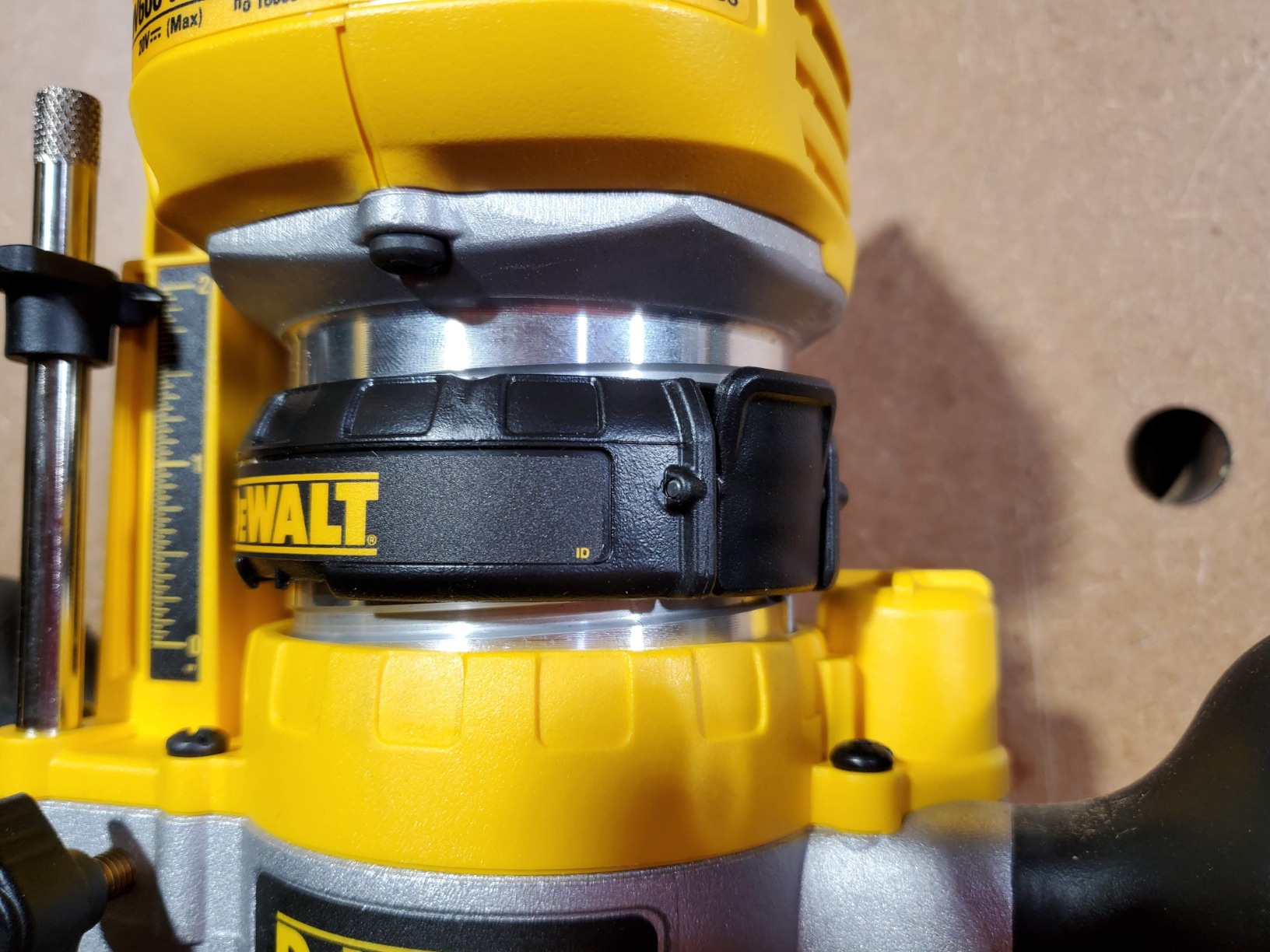 DEWALT Plunge Base For Compact Router, Steel Rods for Smooth Plunge Stroke (DNP612) customer photo 2