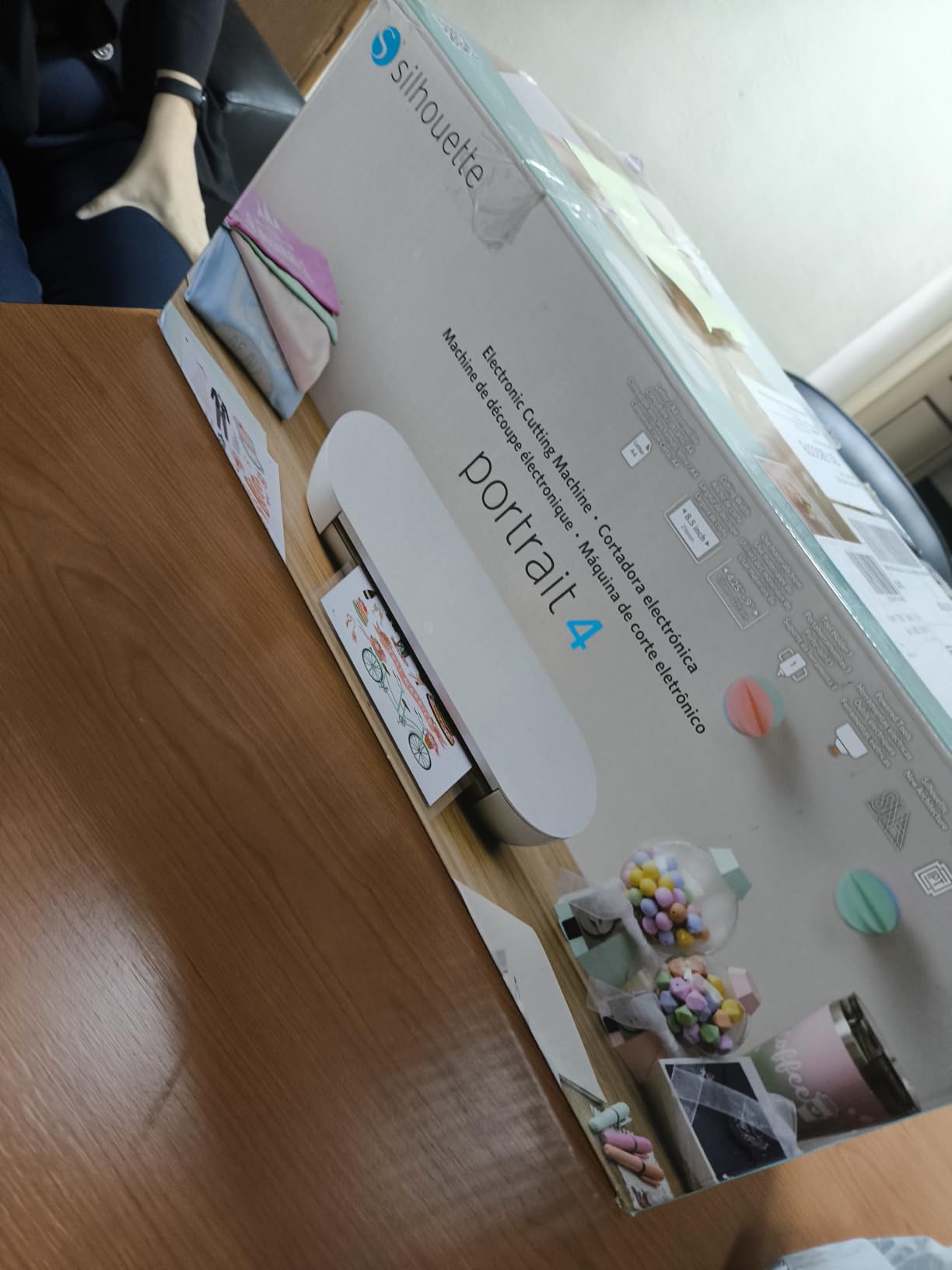 Silhouette Portrait 4 Vinyl Cutting Machine, Deluxe Bundle - 9