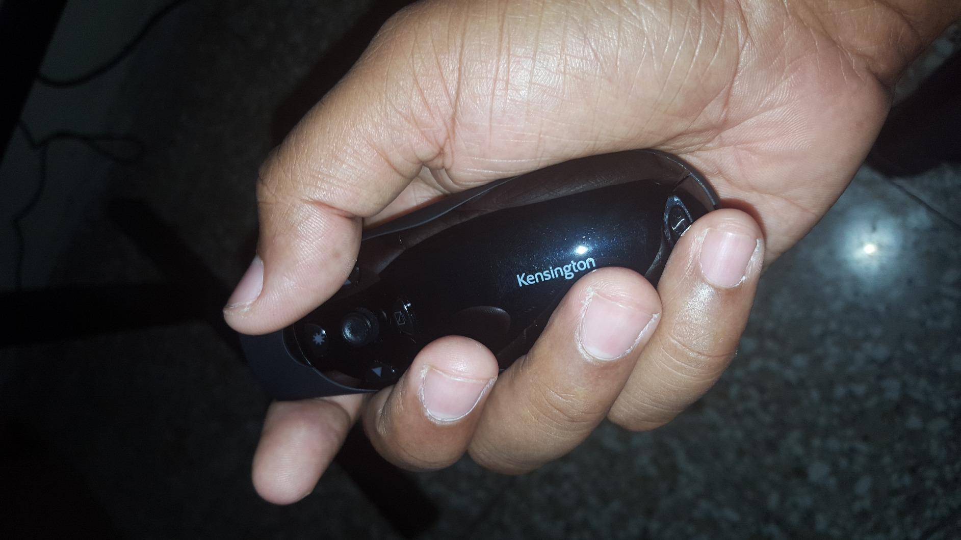 Kensington Expert Wireless Presenter with Red Laser Pointer and Cursor Control (K72425AM) customer photo 1