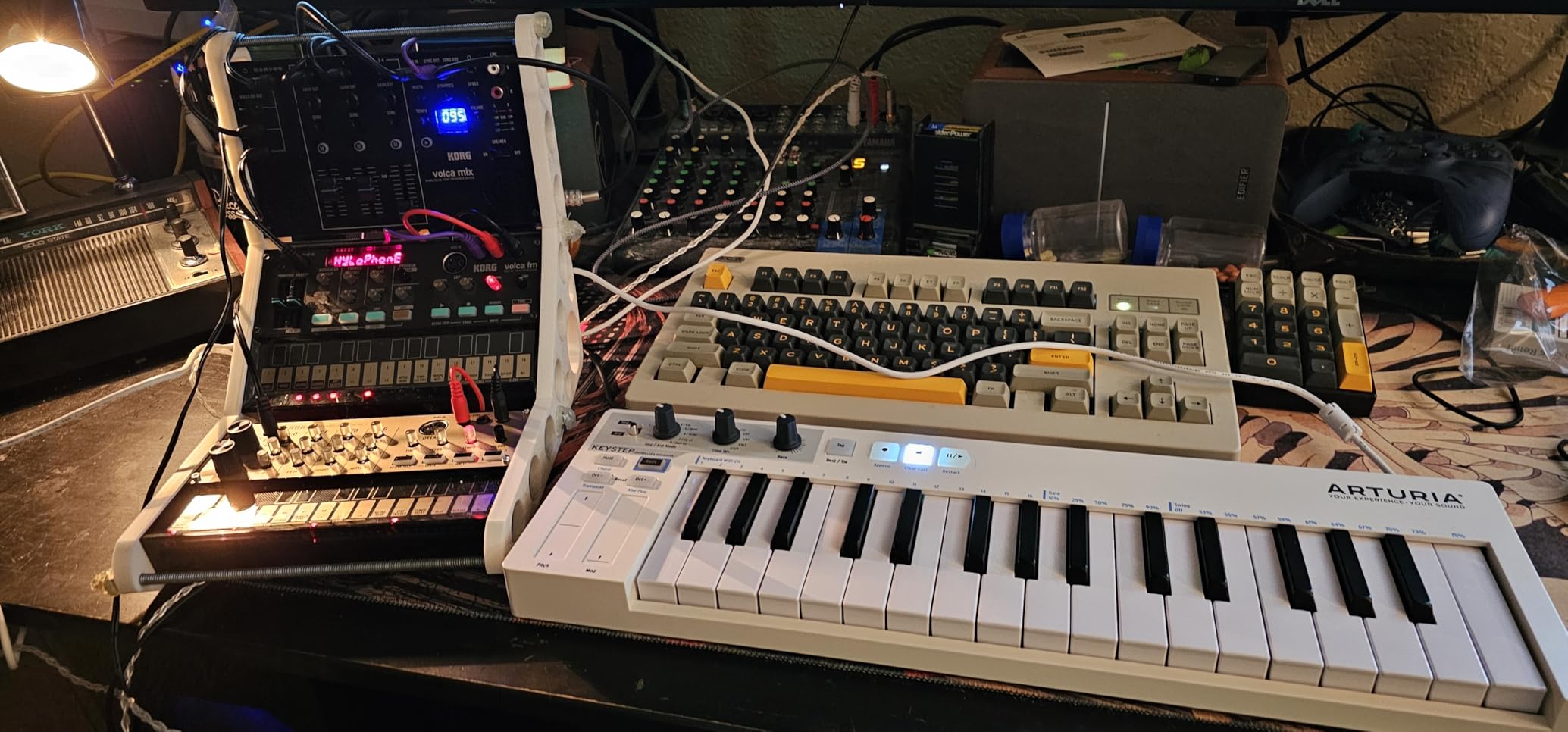 Korg Volca Keys Analogue Loop Synthesizer customer photo 1