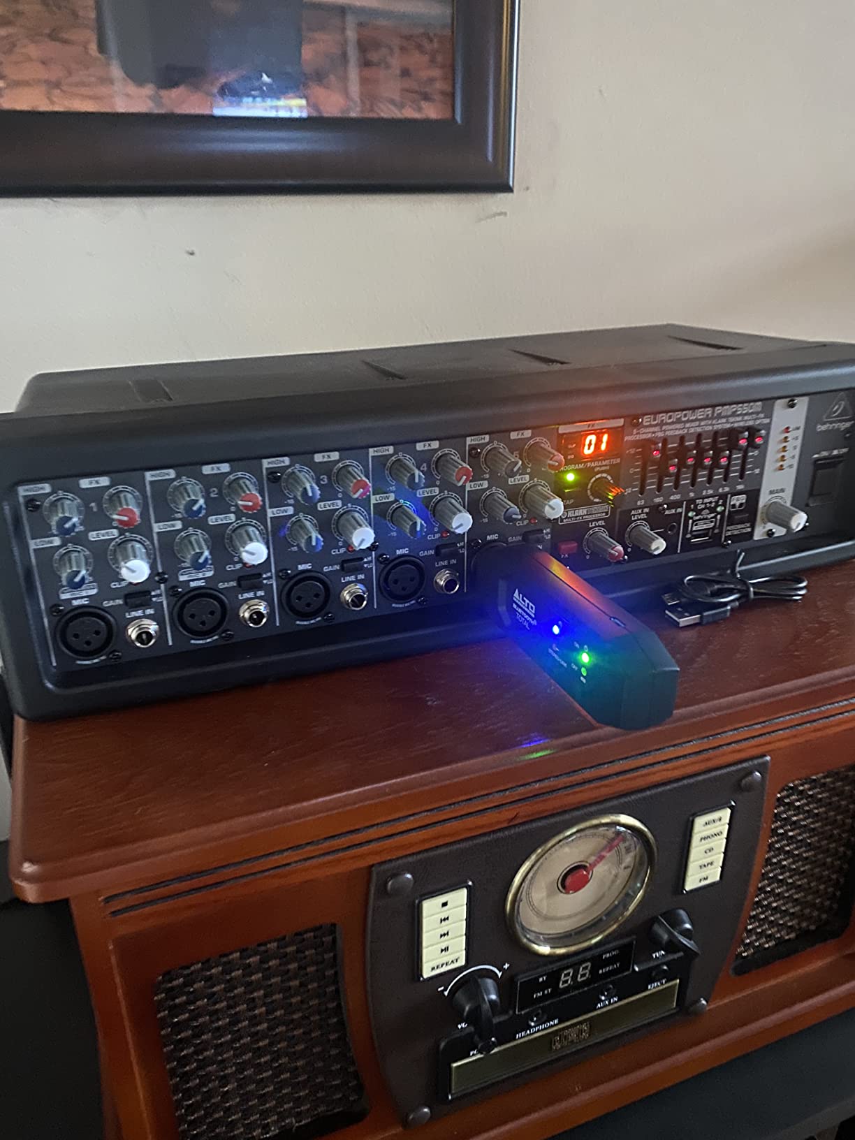 Behringer EUROPOWER PMP550M 500 Watt 5 Channel Powered Mixer customer photo 2