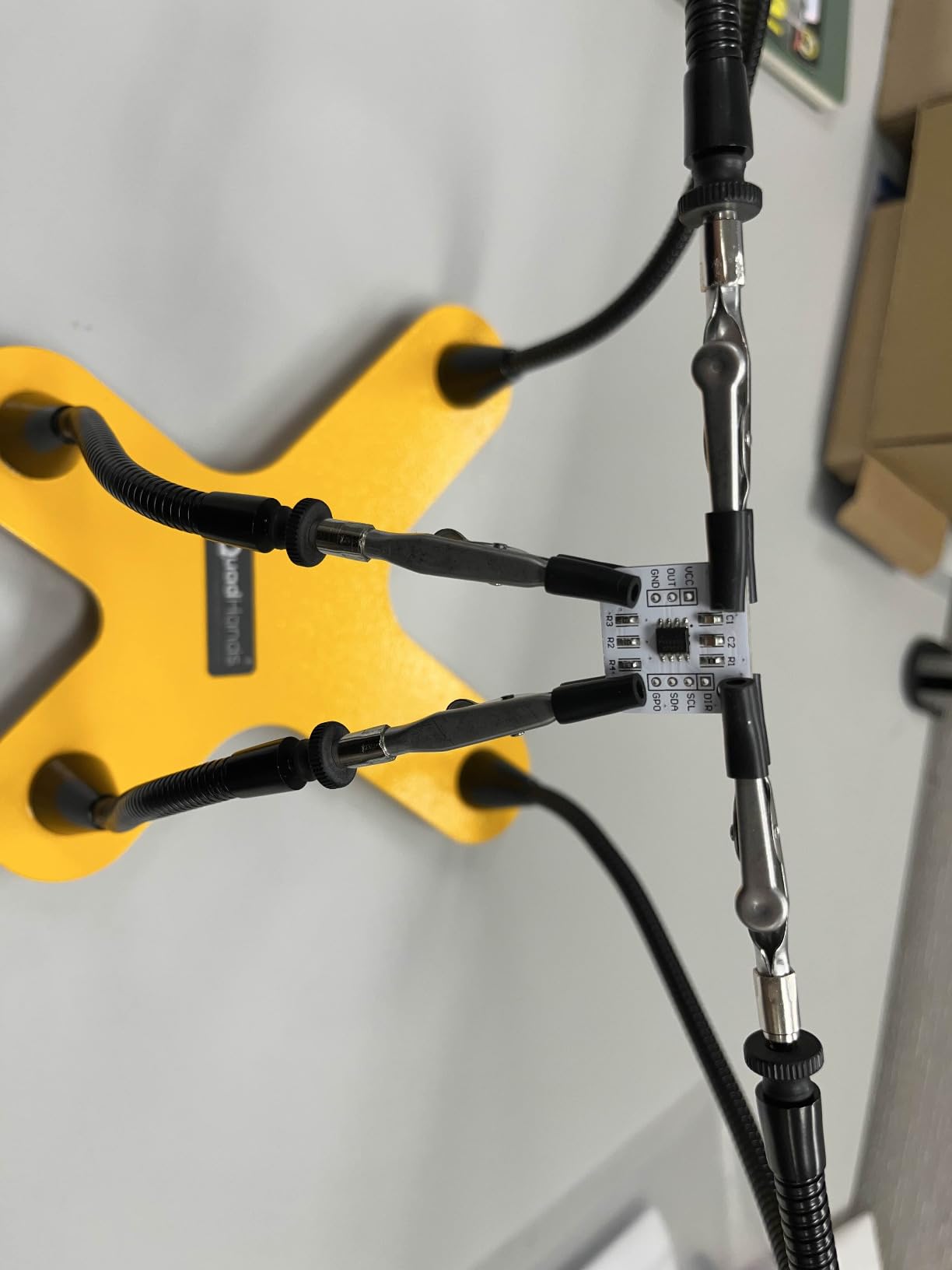 QuadHands Classic Workbench Soldering Helping Third Hand Tool | 4 Gooseneck Flexible Positionable Arms | Sturdy Base | Rotating Stainless Steel Alligator Locking Clamps | Circuit Board Holder | USA customer photo 2
