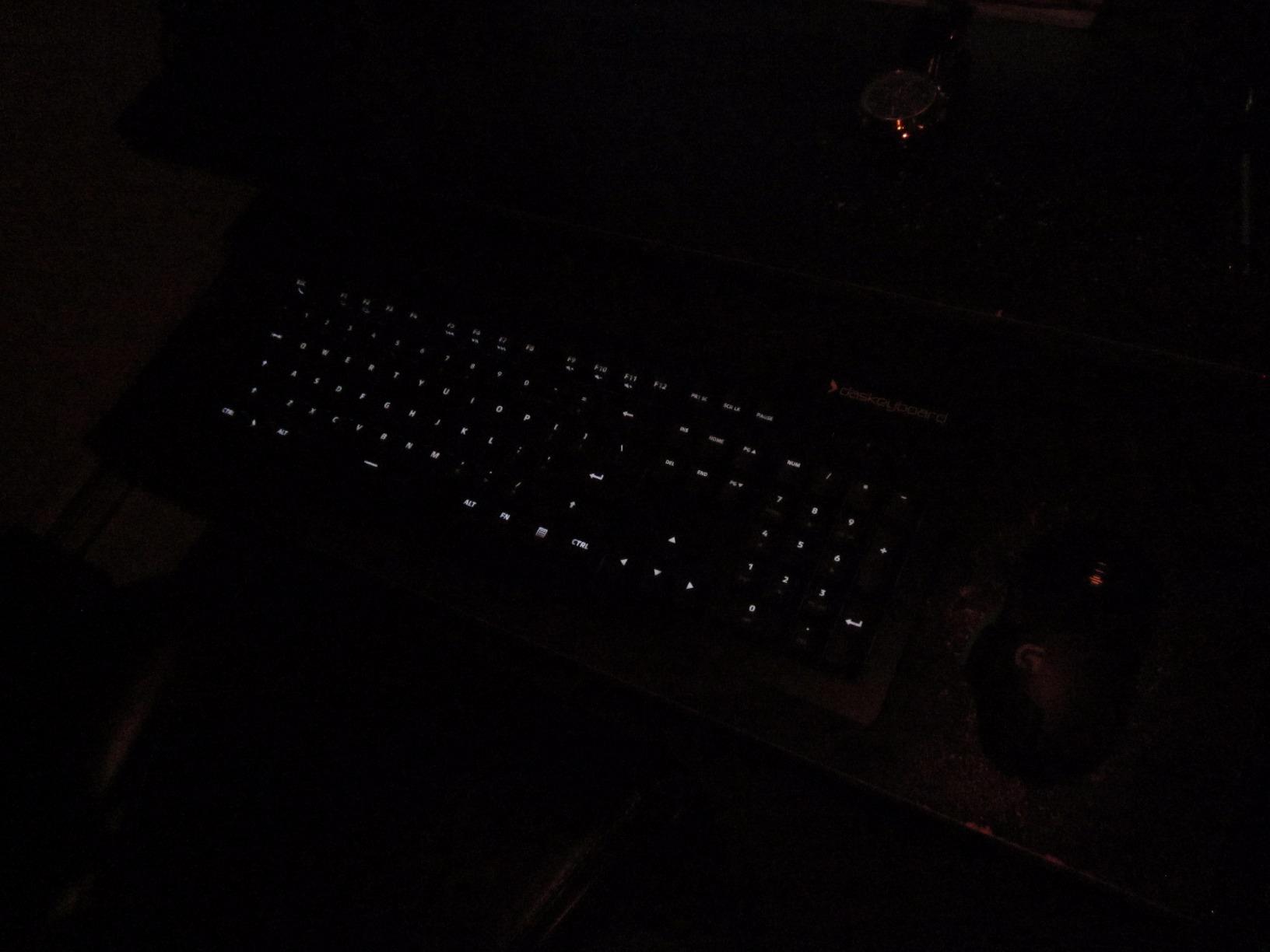 Das Keyboard 4 Professional Wired Mechanical Keyboard, Cherry MX Brown Mechanical Switches, 2-Port USB 3.0 Hub, Volume Knob, Aluminum Top (104 Keys, Black) customer photo 2