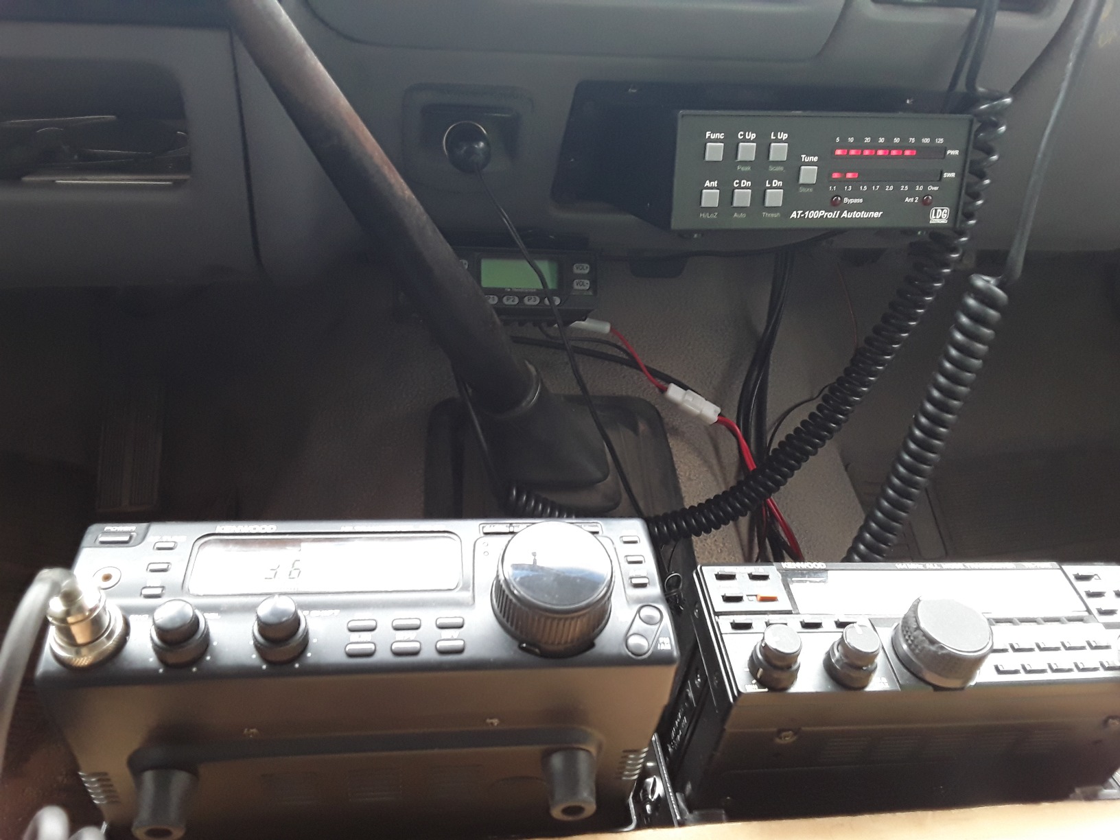 LDG AT-100PROII Automatic Antenna Tuner 1.8-54 MHz, 1-125 Watts customer photo 1