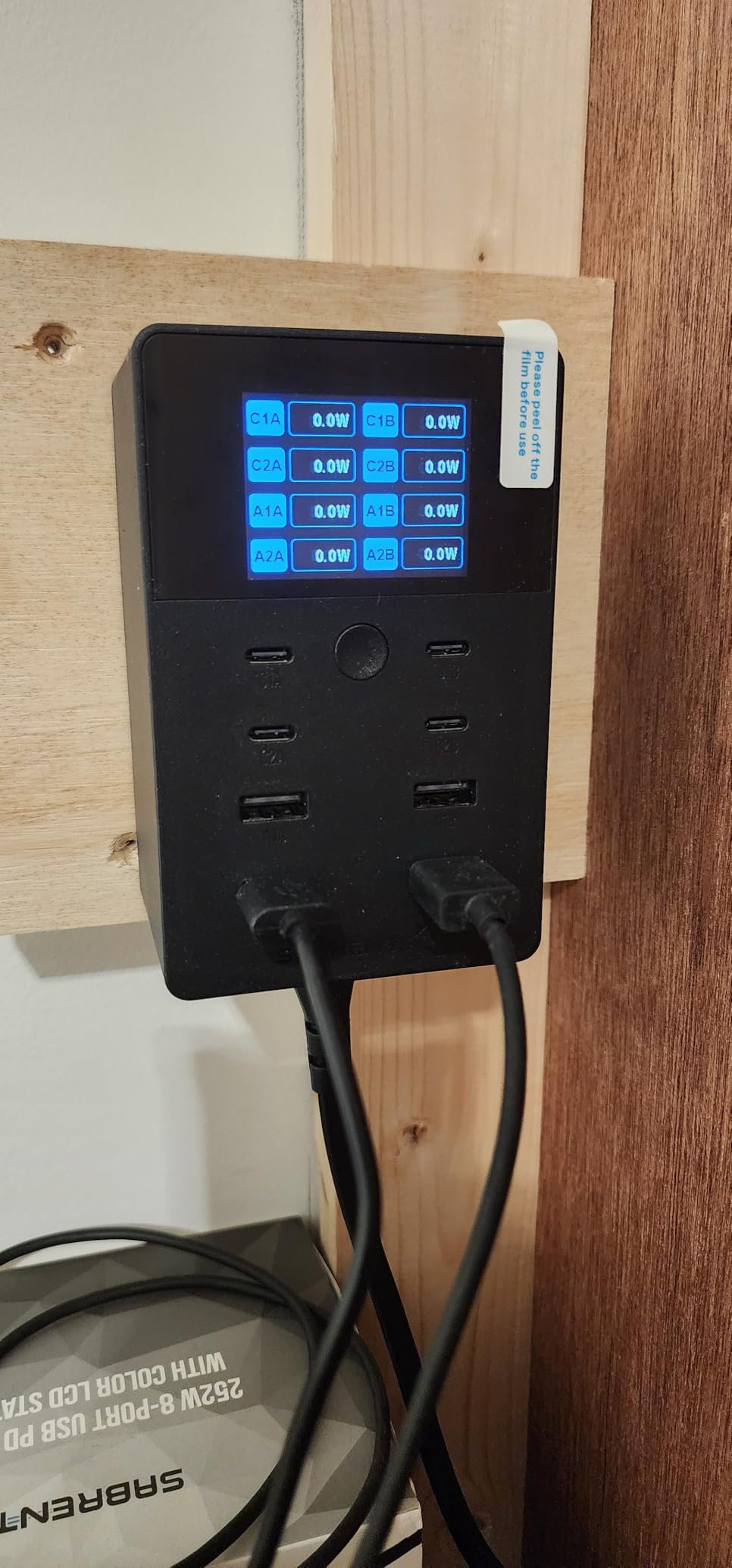 Sabrent 60 Watt (12 Amp) 10-Port [UL Certified] Family-Sized Desktop USB Rapid Charger. Smart USB Ports with Auto Detect Technology [Black] (AX-TPCS) customer photo 2