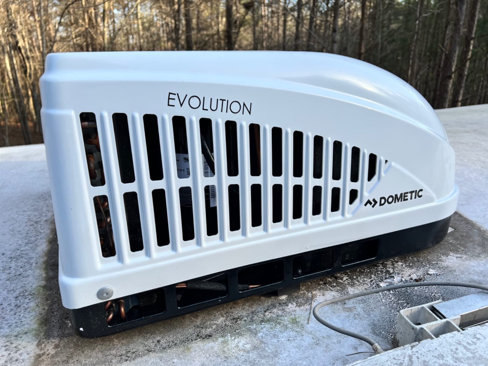 Dometic B59516.XX1C0 Brisk II Polar White Air Conditioner (15,000 BTU 410A) customer photo 1
