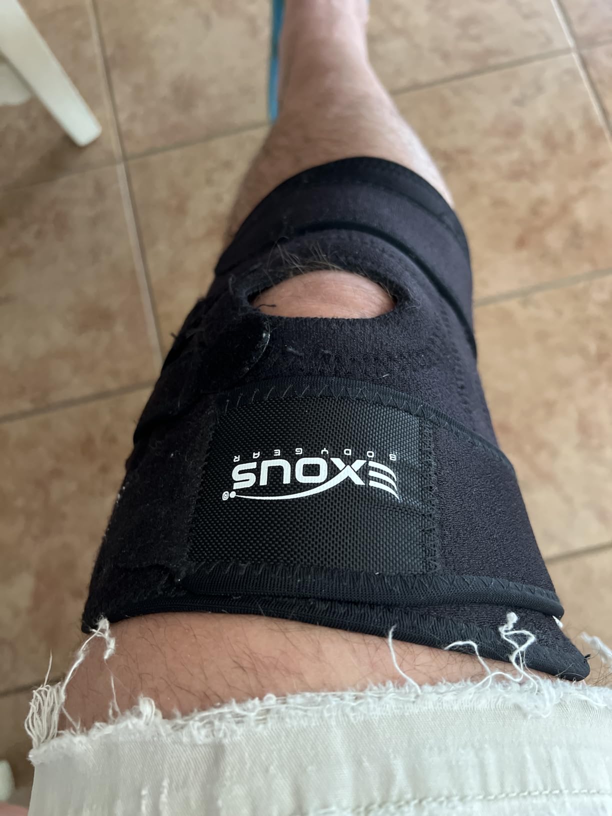 Knee Brace Meniscus Tear Support For Arthritis Acl, Mcl Pain Patented 4-way Adjustable Wraparound Strap Dual Side Stabilizer For Patella Stability customer photo 2