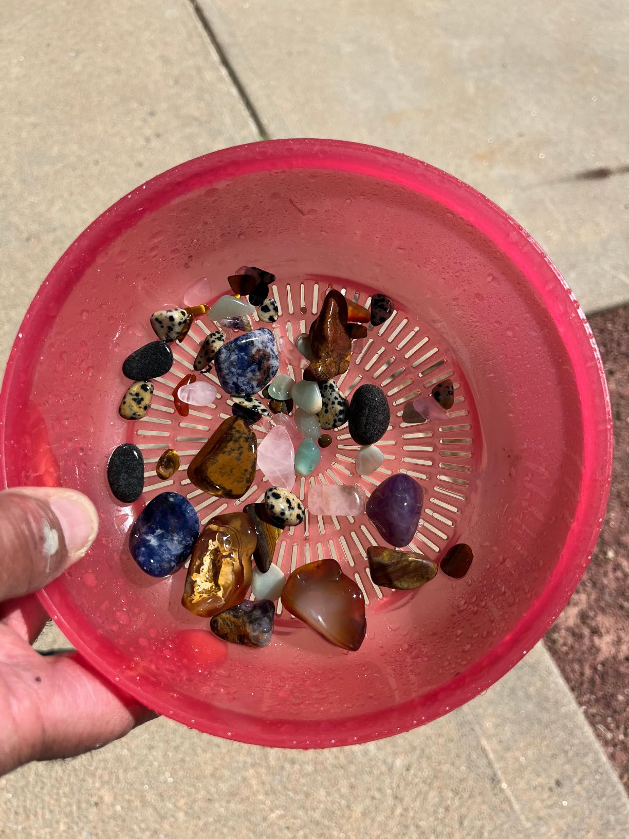 National Geographic Starter Rock Tumbler Kit - Durable Leak-Proof Rock Polisher - Complete Rock Tumbling Kit with 4-Stage Silicon Carbide Grit - Geology Hobby, Rocks & Crystals (Amazon Exclusive) customer photo 2
