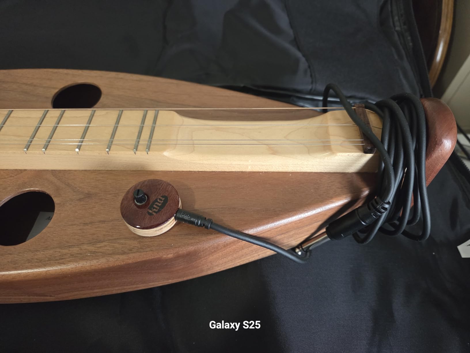 KNA UP-2 Universal Stick-On Piezo Pickup - Natural Acoustic Tone for Guitar, Uke, Drums, Percussion, Volume Control customer photo 2