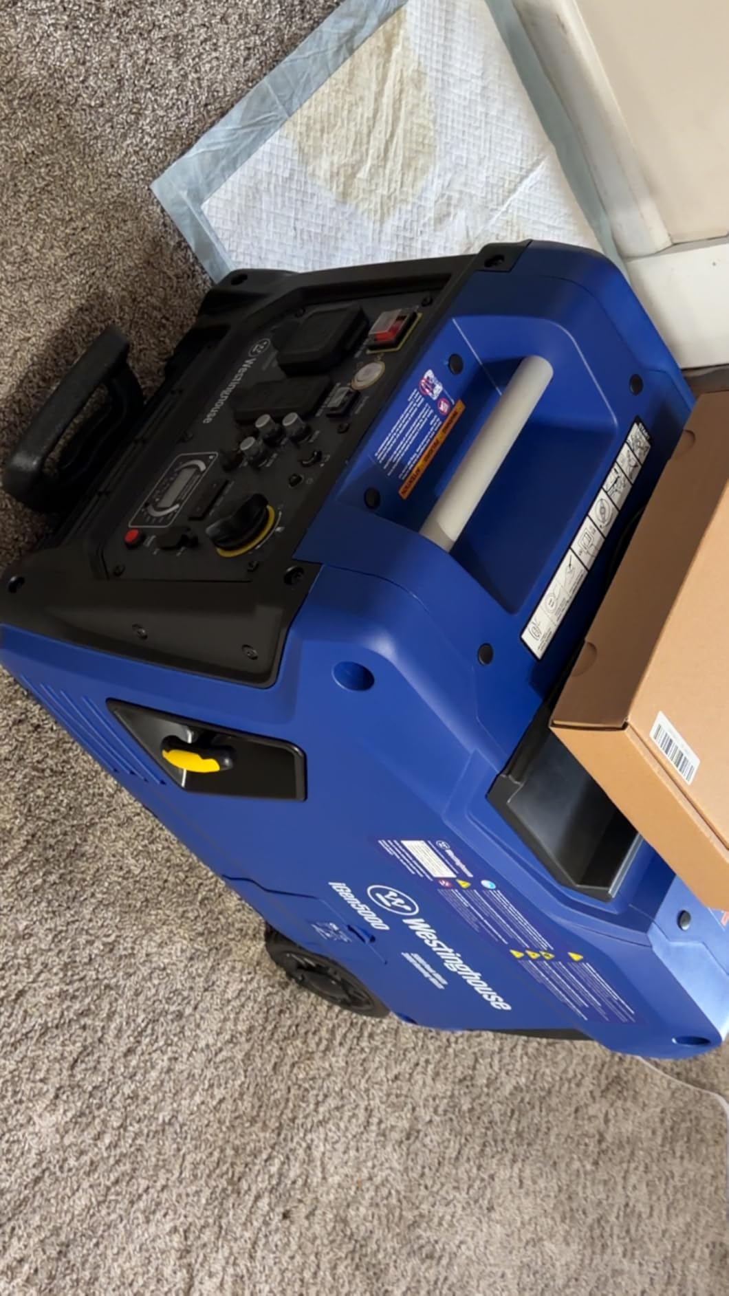 Westinghouse 5000 Peak Watt Super Quiet Portable Inverter Generator, Remote Electric Start with Auto Choke customer photo 2