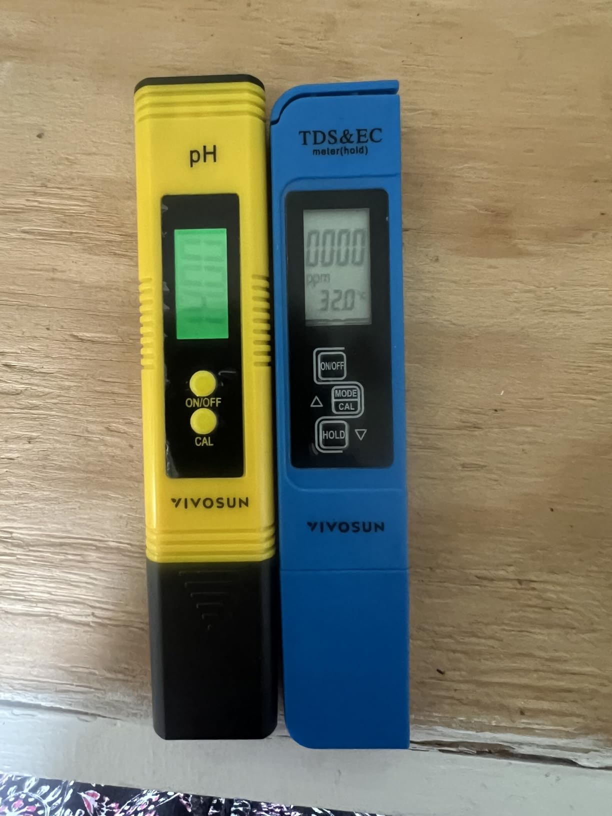 VIVOSUN Digital pH and TDS Meter Kits, 0.01pH High Accuracy Pen Type pH Meter ± 2% Readout Accuracy 3-in-1 TDS EC Temperature Meter for Hydroponics, Pool and Aquarium, Yellow Blue, UL Certified customer photo 2