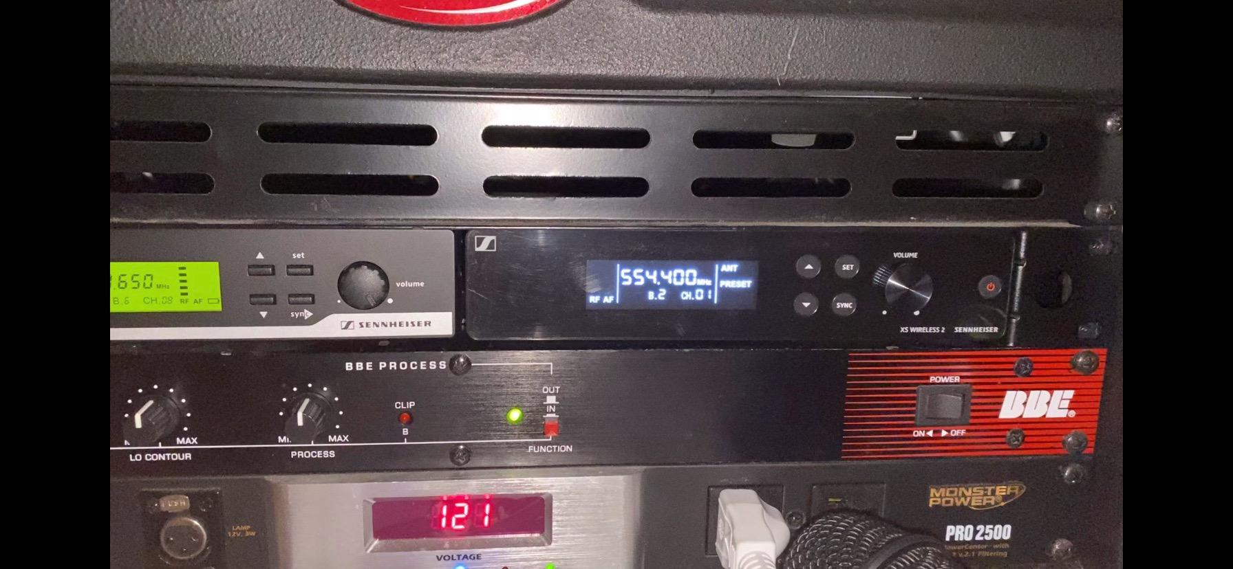 Sennheiser Pro Audio XSW 2-835-A Vocal Wireless Microphone customer photo 1