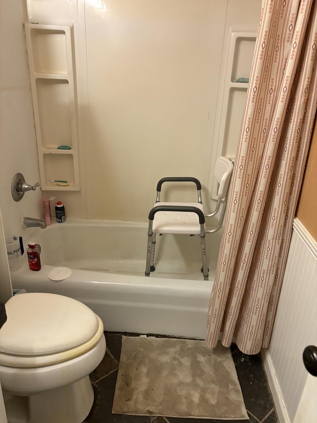 Vaunn Medical Deluxe Spa Shower Chair with Arms and Back, Bath Seat for Seniors, 350 lbs Max Weight, White With Light Gray Arms customer photo 2