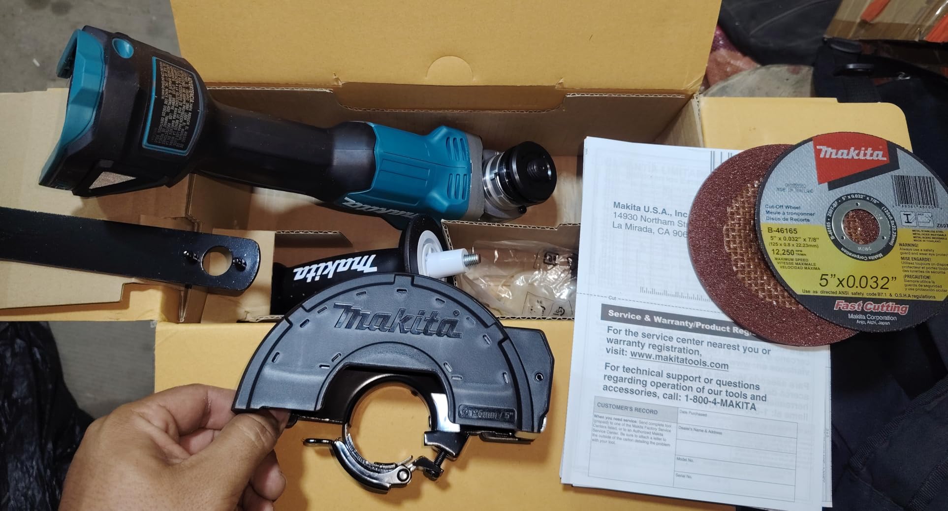 Makita XAG04Z 18V LXT Lithium-Ion Brushless Cordless 4-1/2 inch /5 inch Cut-Off/Angle Grinder, Tool Only customer photo 1