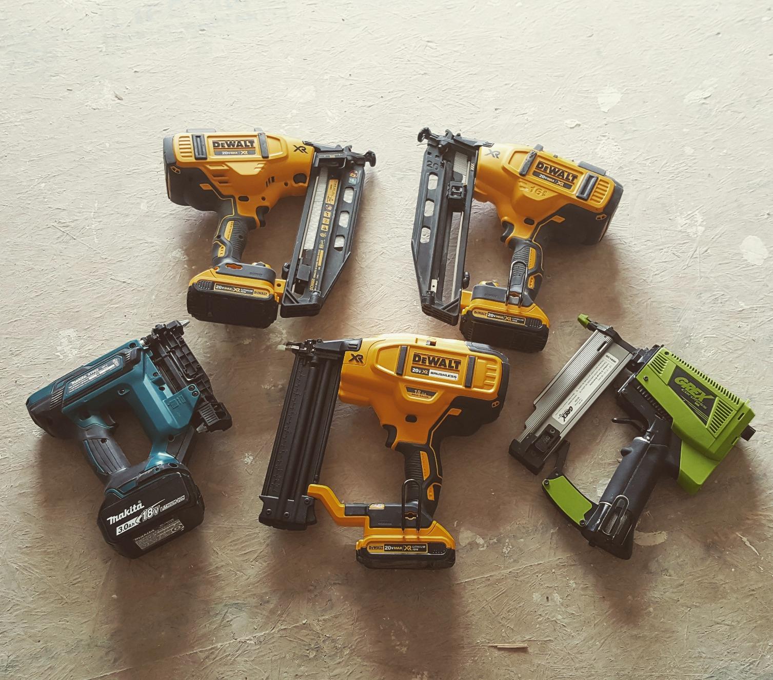Makita XTP02Z 18V LXT Lithium-Ion Cordless 1-3/8