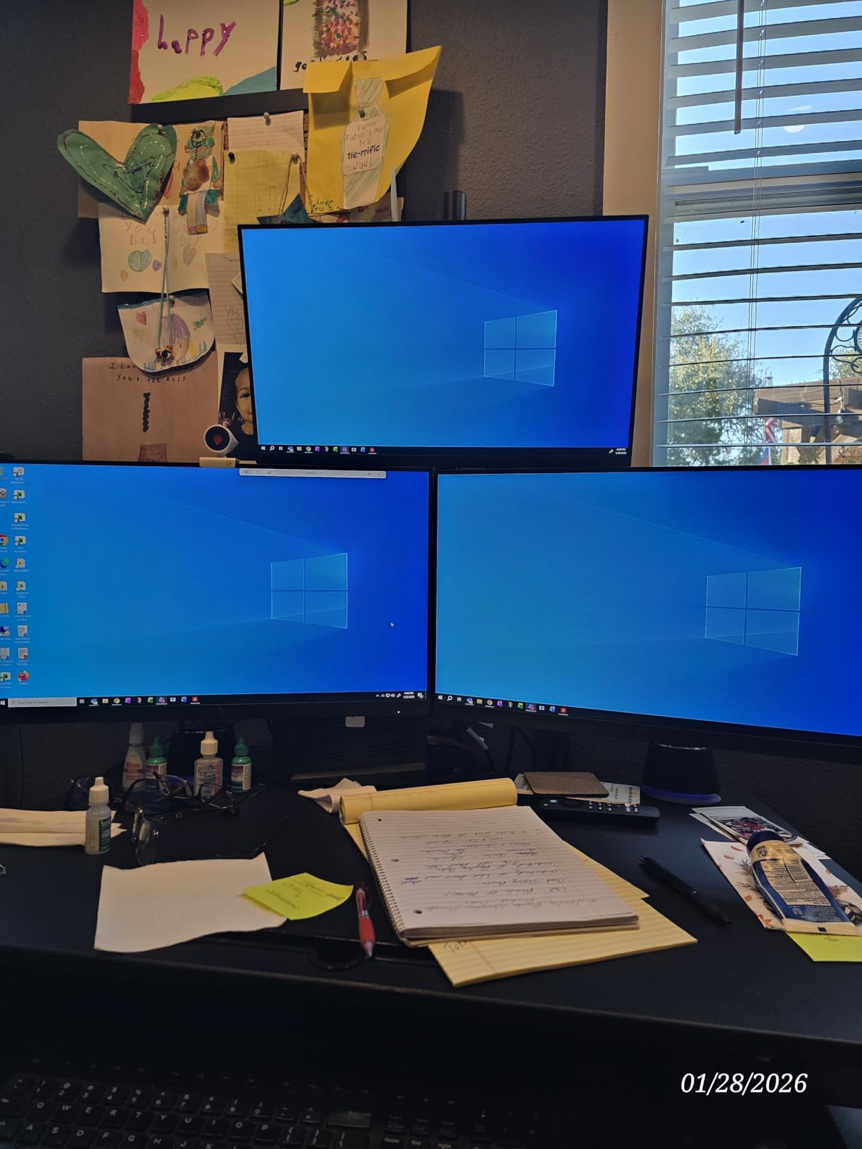 WALI Tall Triple Monitor Mount for 13-27 inch Computer Screens, 3 Monitor Desk Mount, Holds up to 22 lbs, Adjustable Triple Monitors Stand with Swivel Tilt Rotation customer photo 1