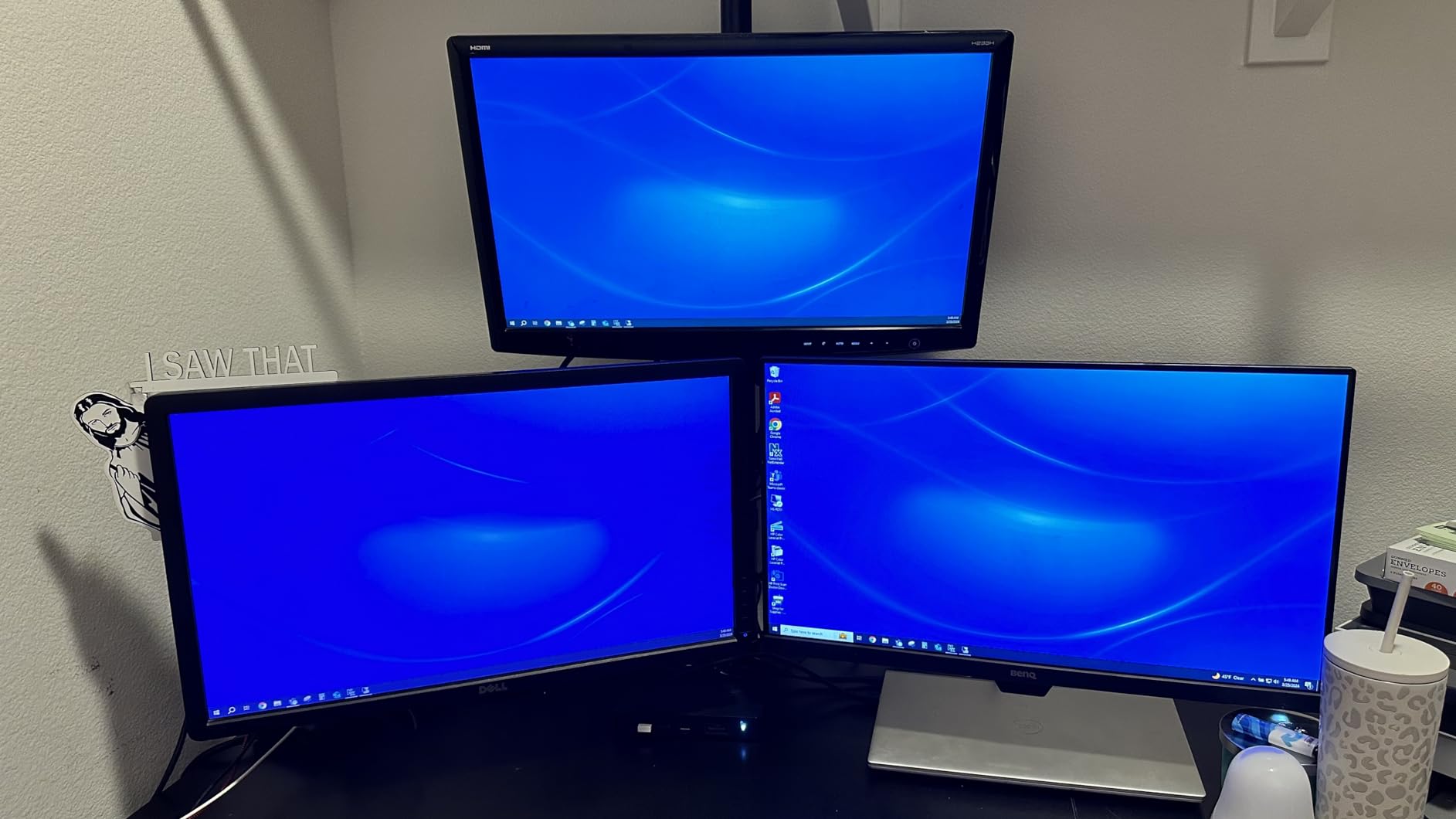 WALI Tall Triple Monitor Mount for 13-27 inch Computer Screens, 3 Monitor Desk Mount, Holds up to 22 lbs, Adjustable Triple Monitors Stand with Swivel Tilt Rotation customer photo 2