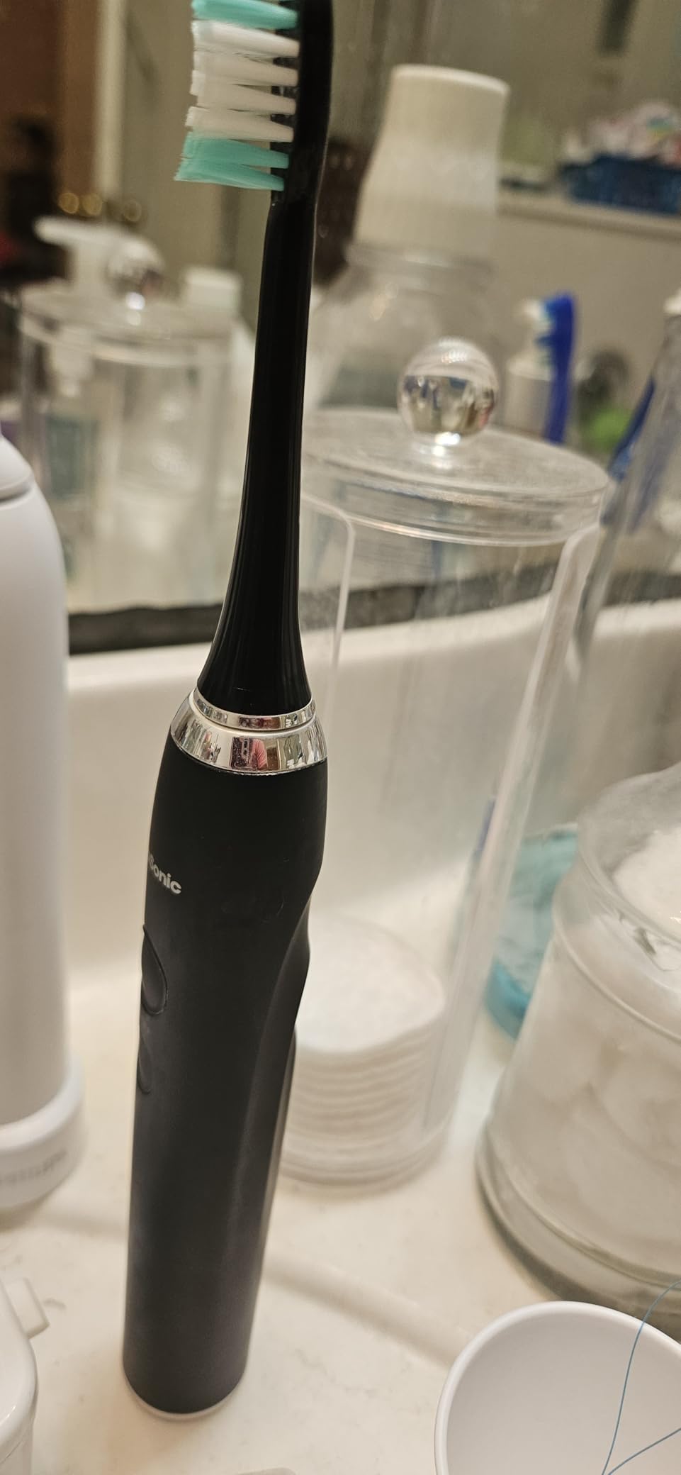 Aquasonic Black Series Ultra Whitening Toothbrush - ADA Accepted Electric Toothbrush- 8 Brush Heads & Travel Case - 40,000 VPM Electric Motor & Wireless Charging - 4 Modes w Smart Timer customer photo 1