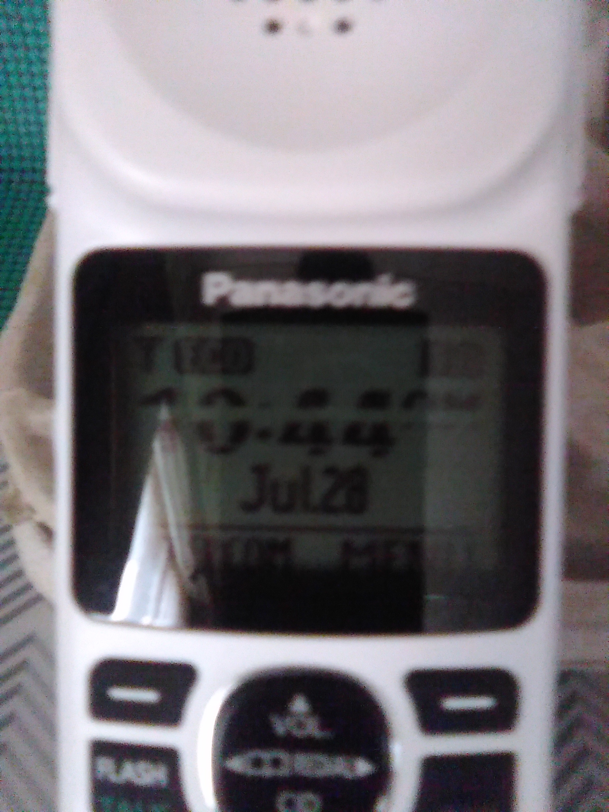 Panasonic KX-TGM420W + (1) KX-TGMA44W Amplified Cordless Phone with Digital Answering Machine and Voice Volume Booster upto 40 dB (2 Handsets) customer photo 2