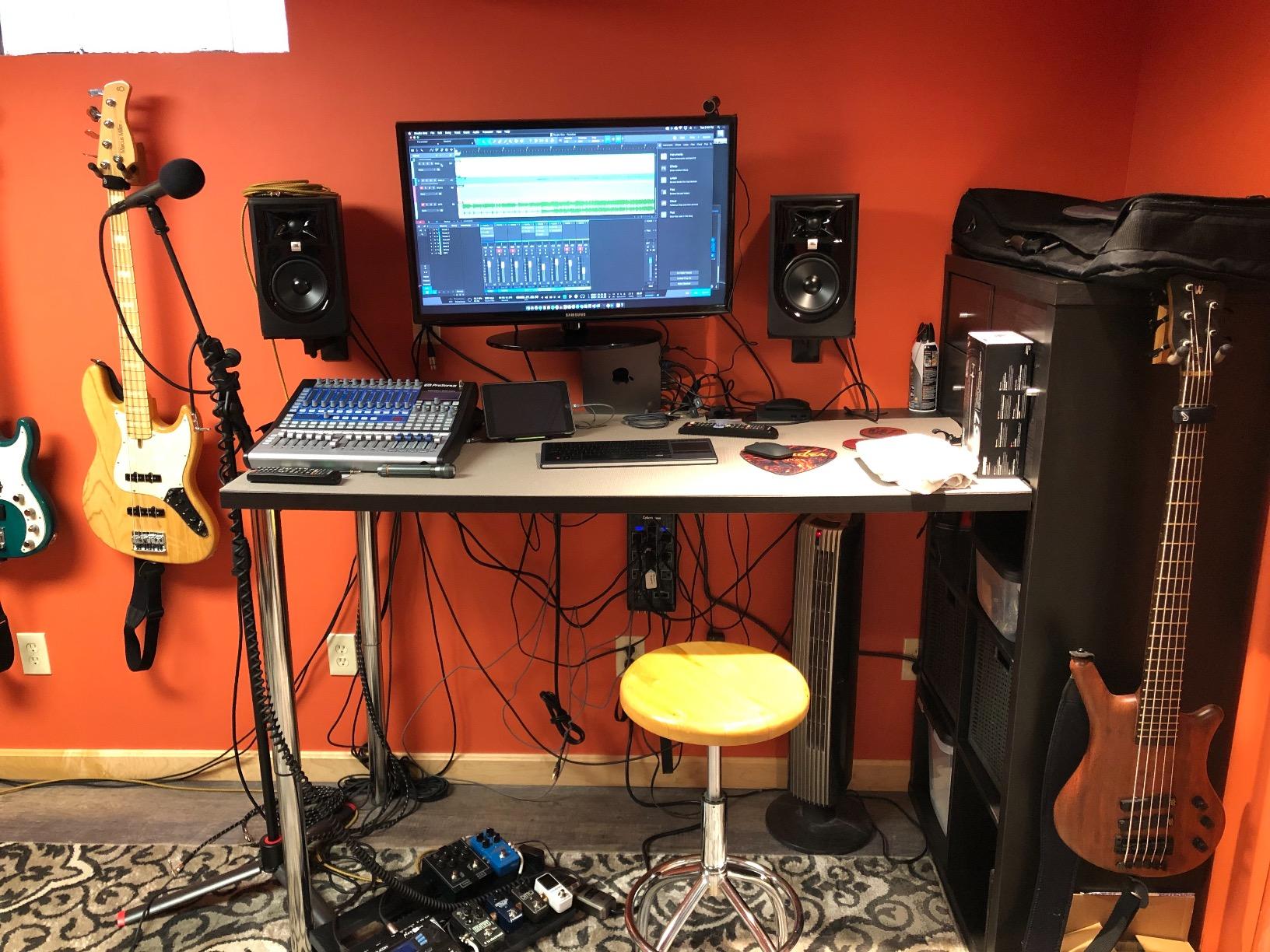 PreSonus StudioLive Classic 16.0.2 USB Digital Console Mixer with Studio One Pro Software customer photo 2