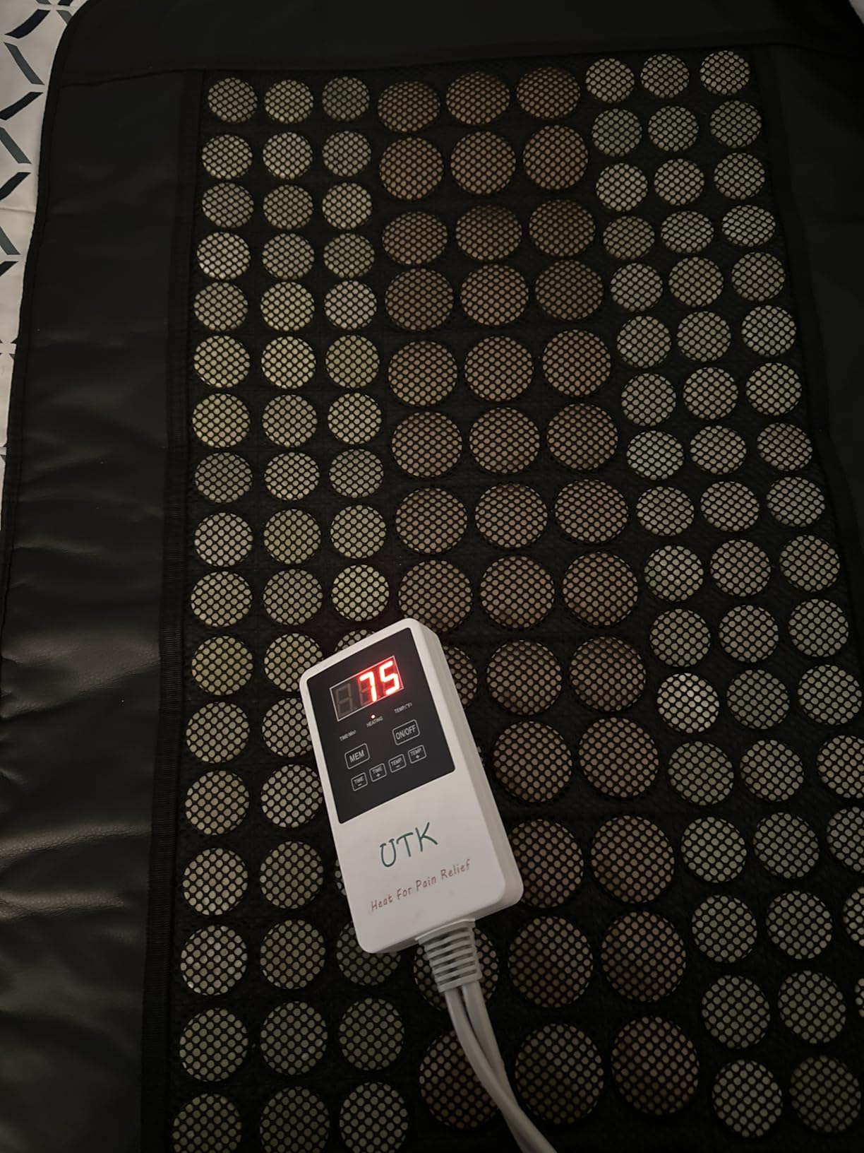 UTK Heating Pad for Back, 5X Deeper Back Pain Relief, Far Infrared Heating Pad with Natural Jade, FSA-HSA Eligible, Hotter to 159F, 4H Auto Off, Travel Bag, Memory Function, 23.5