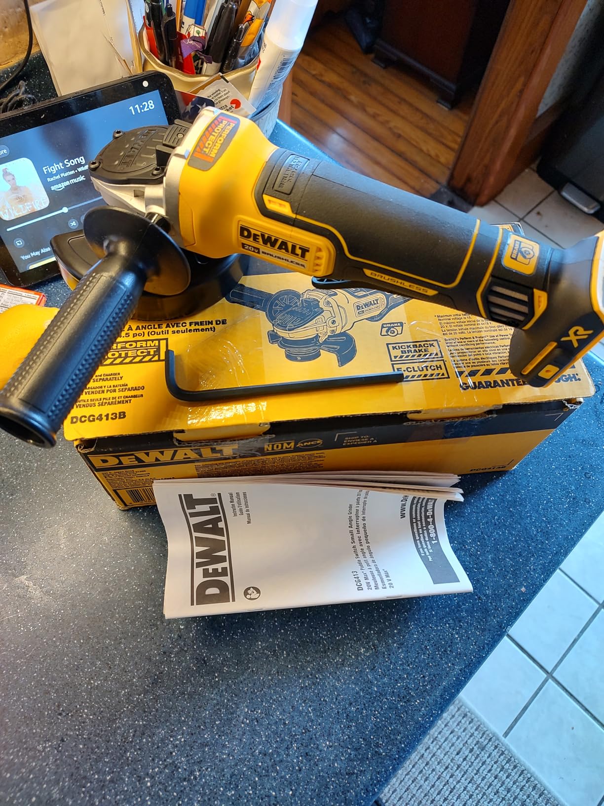 DEWALT 20V MAX Angle Grinder Tool Cordless Brushless, 4 1/2 Inch, with Paddle Switch and Kickback Brake, Tool Only (DCG413B) customer photo 2