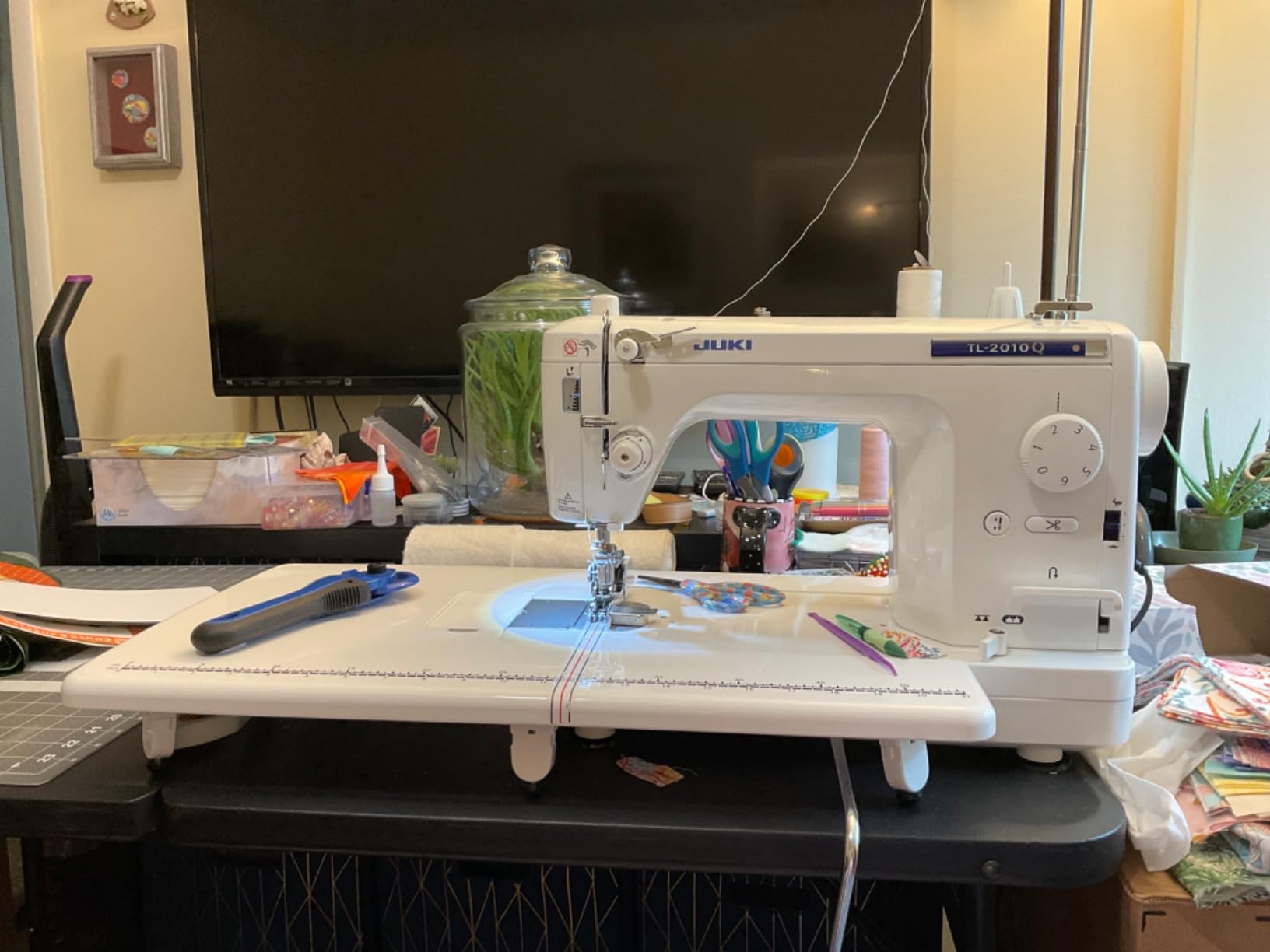 Juki TL-2010Q High Speed Sewing & Quilting Machine customer photo 2