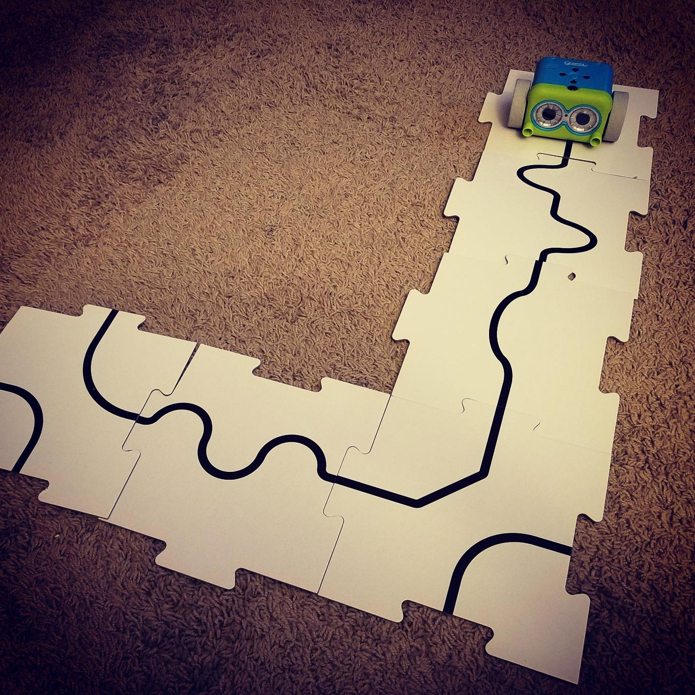 Learning Resources Botley the Coding Robot - Code Games for Boys and Girls, Robotics for Kids, STEM Programming, Scientific Building Toys, Engineering Gift Set customer photo 2