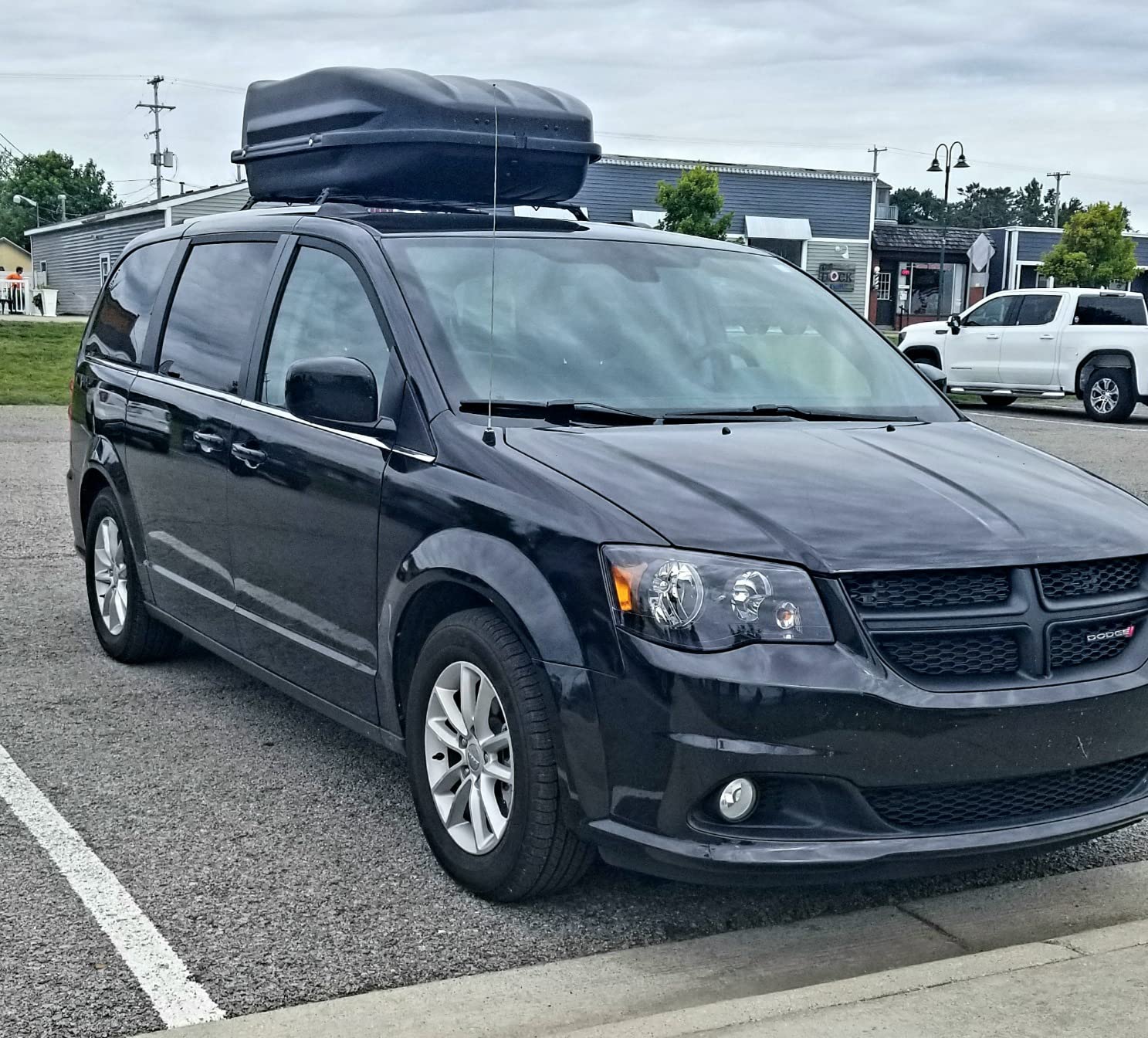 JEGS Rooftop Cargo Carrier for Car Storage - Aero Hard Shell customer photo 2