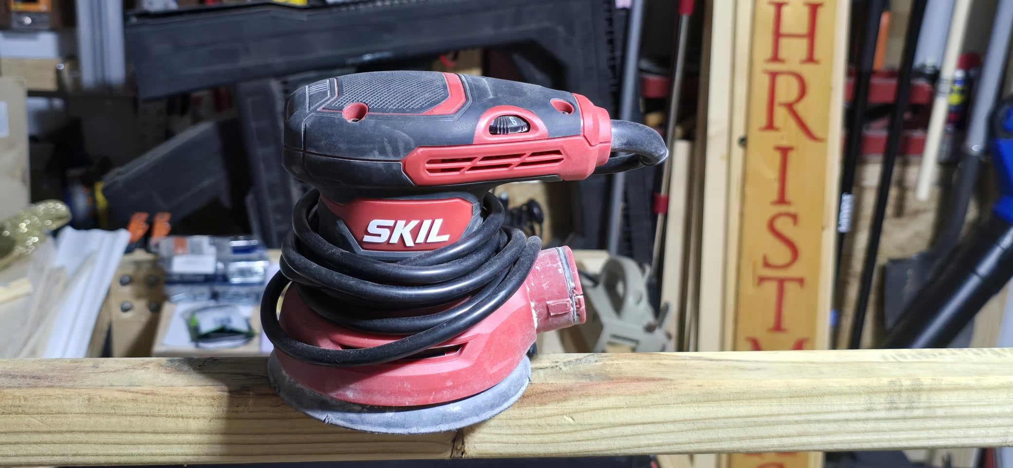 SKIL 5 inch Random Orbital Sander with Cyclonic Dust Box and 3pc Sanding Sheet - SR211601, Multicolor customer photo 2