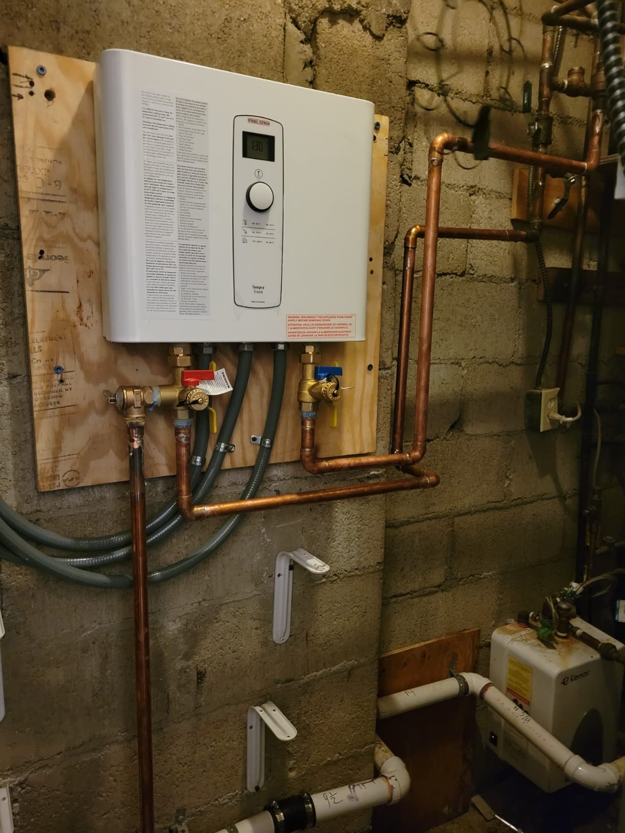 Stiebel Eltron Tankless Water Heater - Tempra 29 Trend - Electric, On Demand Hot Water, Eco, White customer photo 1