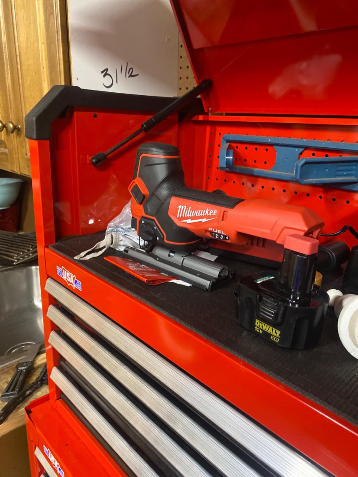 MILWAUKEE'S Jig Saw,18VDC,Barrel Grip customer photo 1