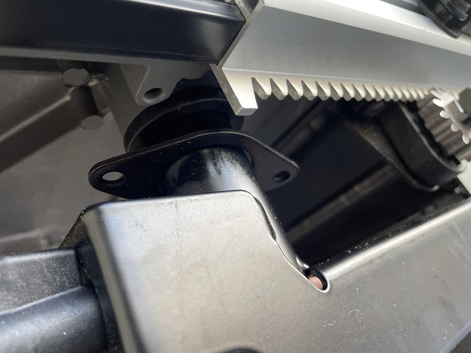 DEWALT Table Saw, 10 Inch, 15 Amp, 32 ½-Inch Rip Capacity, Dust Collector, Scissor Stand (DWE7491X) customer photo 2