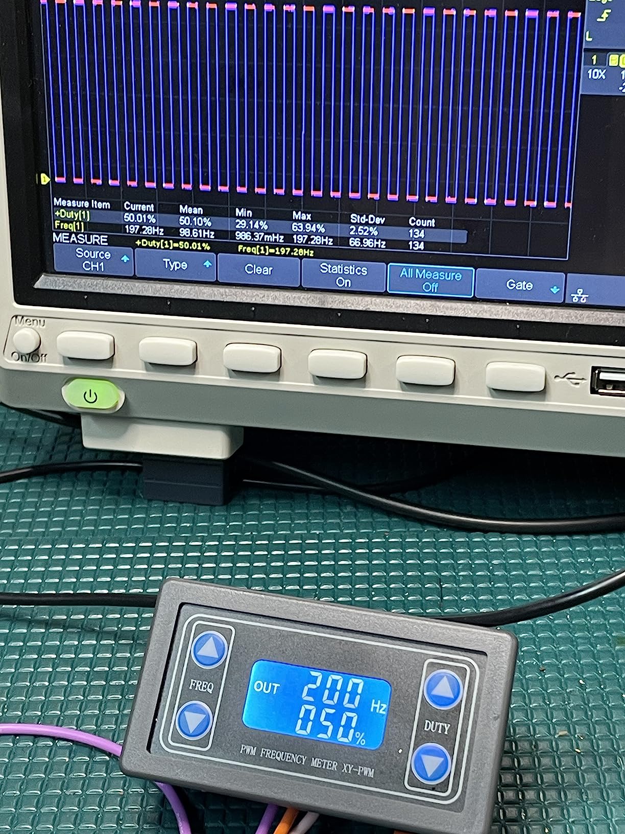 DROK Signal Generator, DC 3.3-30V Function Generator 5-30mA LCD Display PWM Pulse Frequency Duty Cycle Rectangular Wave Square Wave Signal Generator customer photo 2