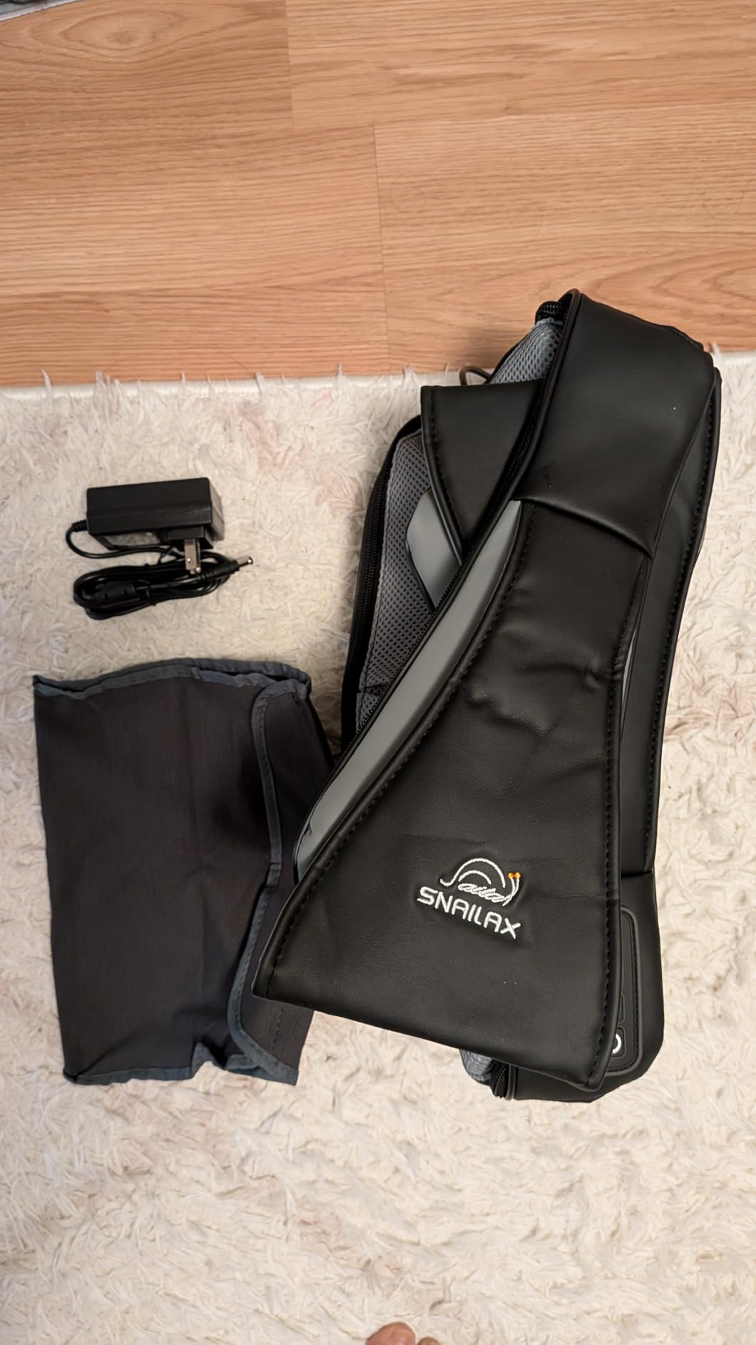 Snailax Cordless Massager - Shiatsu Neck and Shoulder Massager with Heat, FSA Eligible, Portable, Lumbar, Back Electric Massage Pillow customer photo 2