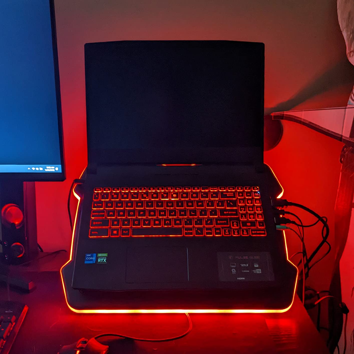 KLIM Ultimate - RGB Laptop Cooling Pad with LED Rim - Gaming Laptop Cooler - USB Powered Fan - Very Stable and Silent Laptop Stand - Compatible up to 17
