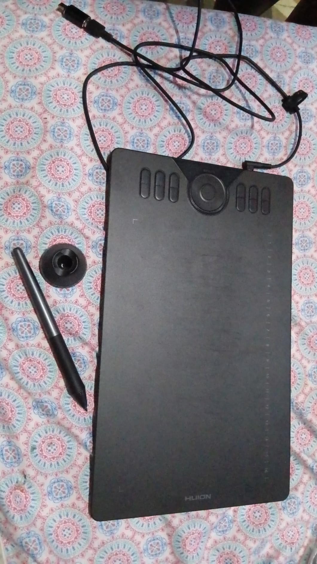 HUION Drawing Tablet HS610 Graphic Tablet with Battery-Free Stylus 8192 Pen Pressure Tilt Function, 10x6.25 Inches Digital Art customer photo 1