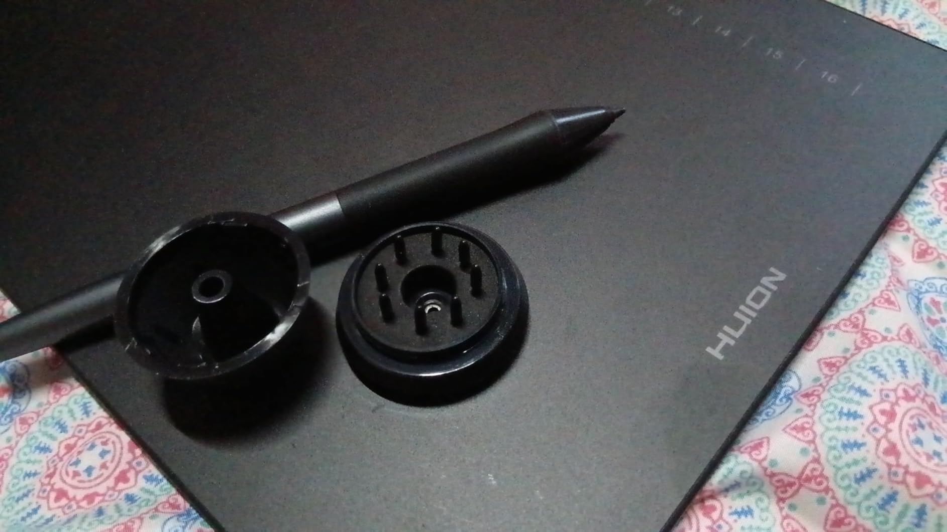 HUION Drawing Tablet HS610 Graphic Tablet with Battery-Free Stylus 8192 Pen Pressure Tilt Function, 10x6.25 Inches Digital Art customer photo 2