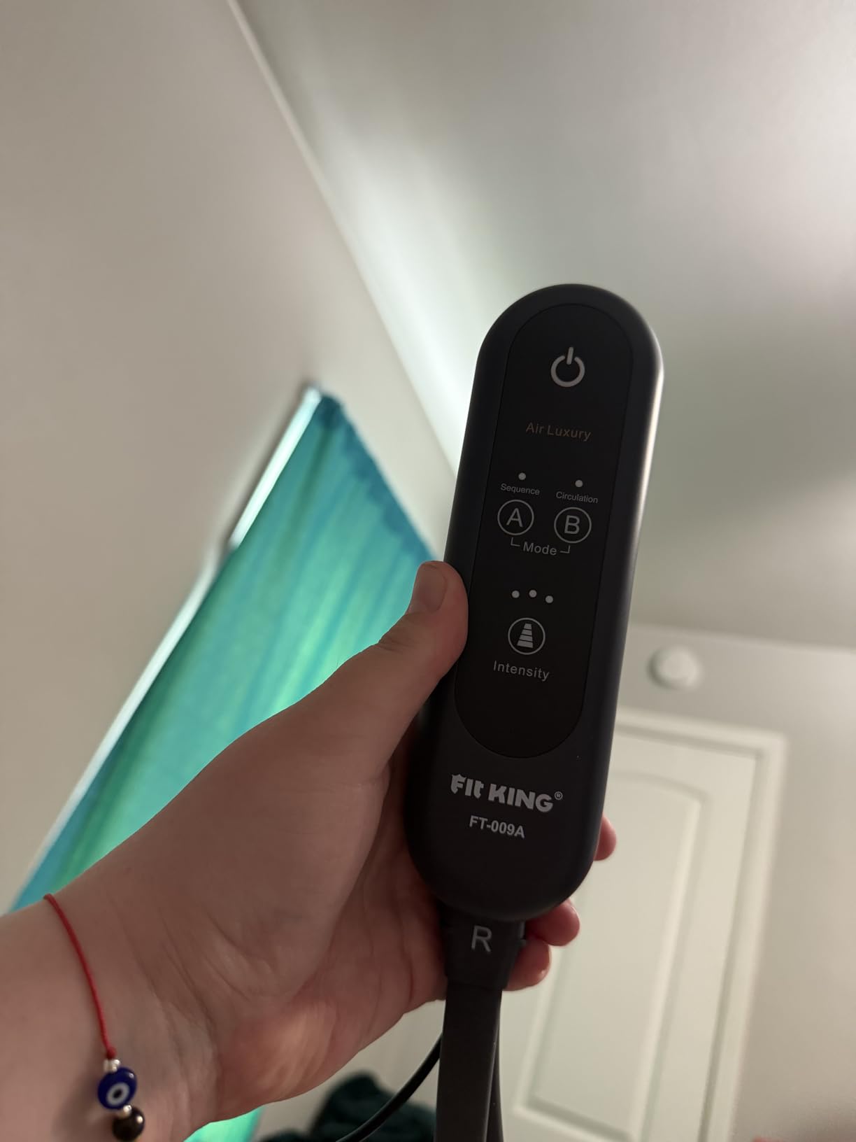 FIT KING Leg Massager for Circulation and Pain Relief, Air Compression Leg and Foot Massager to Relieve Pain Swelling Edema with 2 Size Extensions customer photo 1